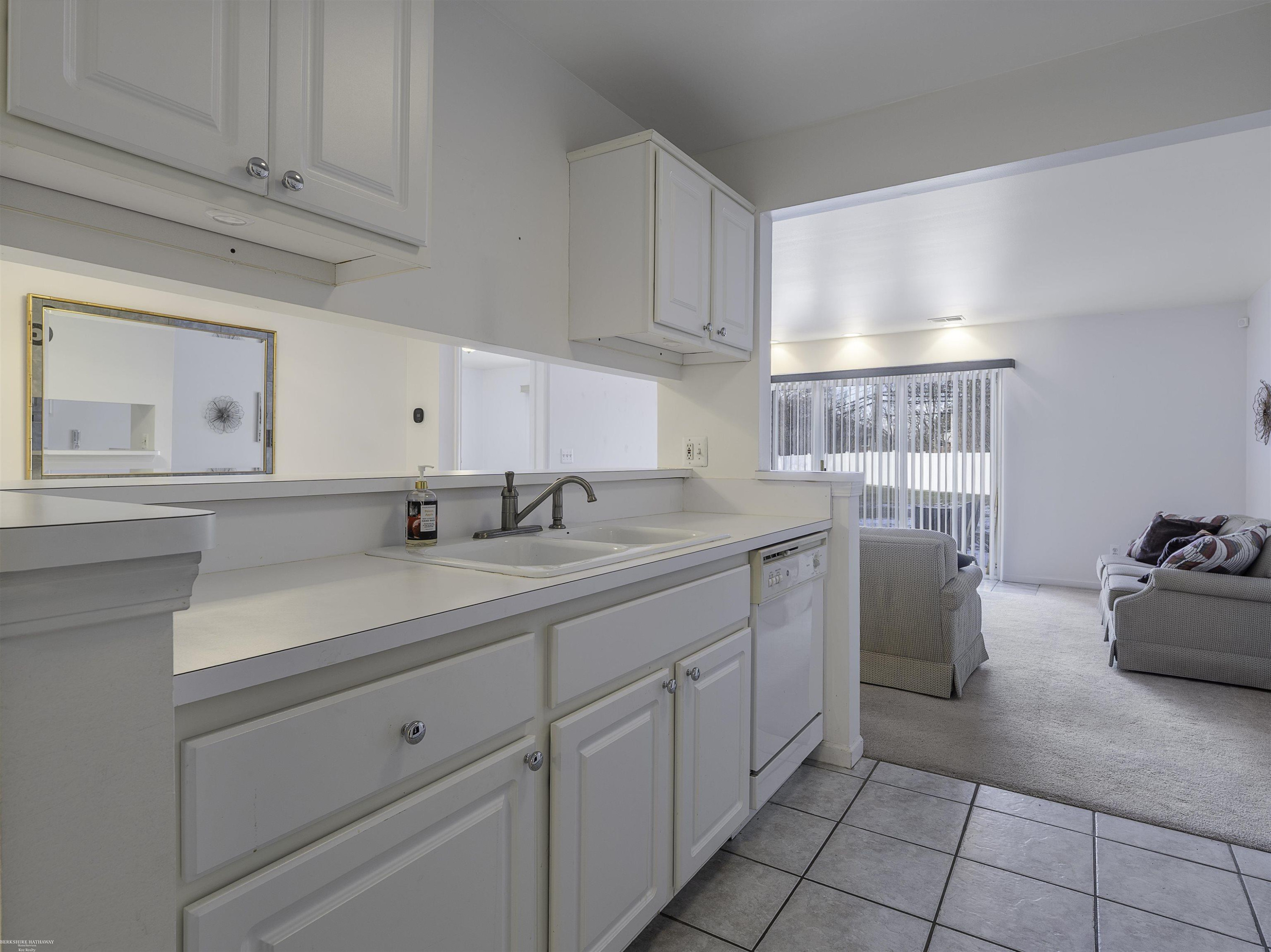 55074 WESTCHESTER Drive, 37, Shelby, MI 48316 — Photo 11