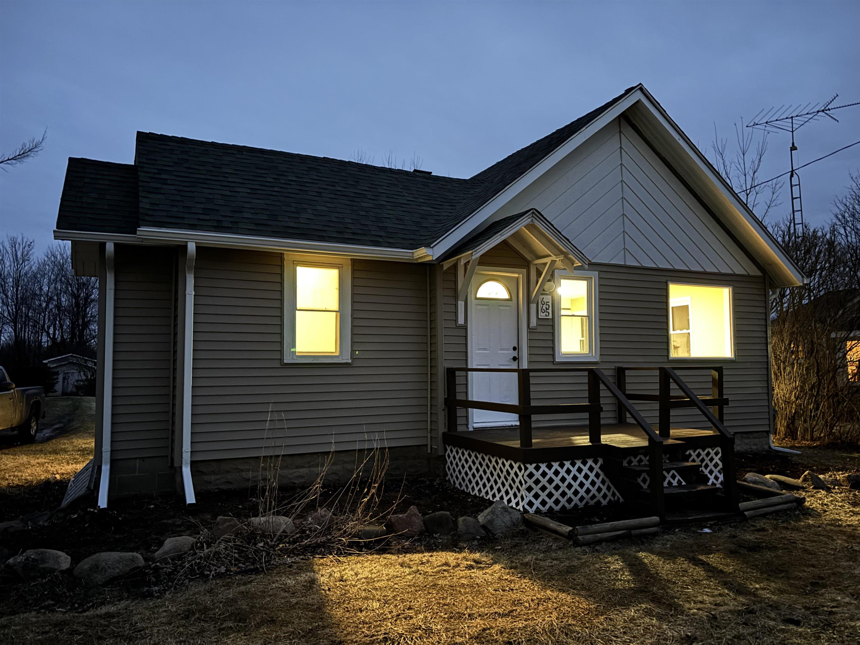 6565 River Road, Flushing, MI 48433 — Photo 2