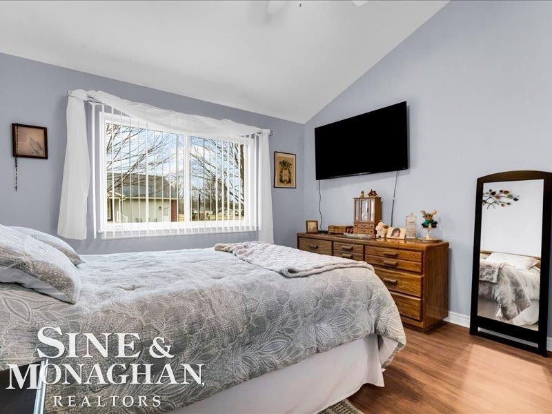 1045 Huntington Court, Marysville, MI 48040 — Photo 14