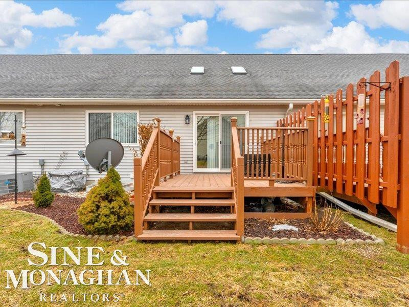 1045 Huntington Court, Marysville, MI 48040 — Photo 29
