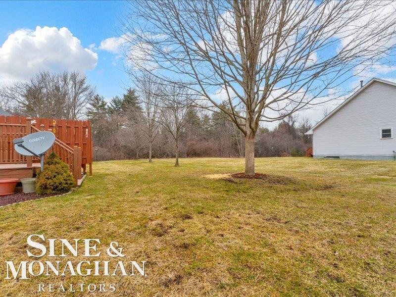 1045 Huntington Court, Marysville, MI 48040 — Photo 31