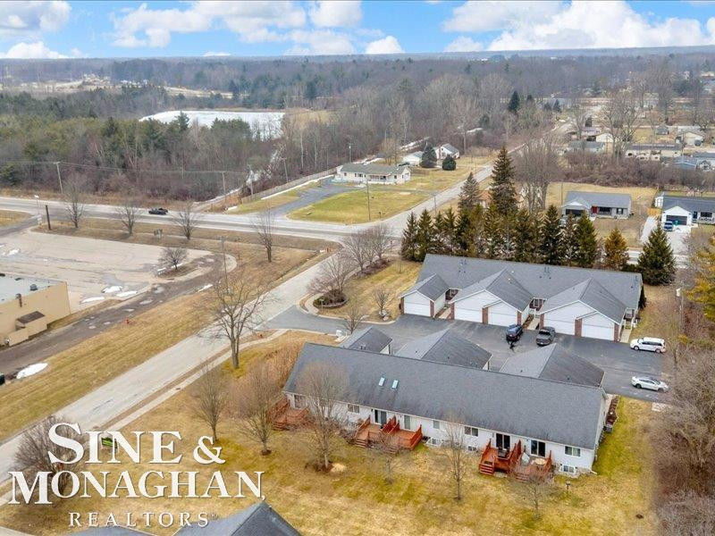 1045 Huntington Court, Marysville, MI 48040 — Photo 38