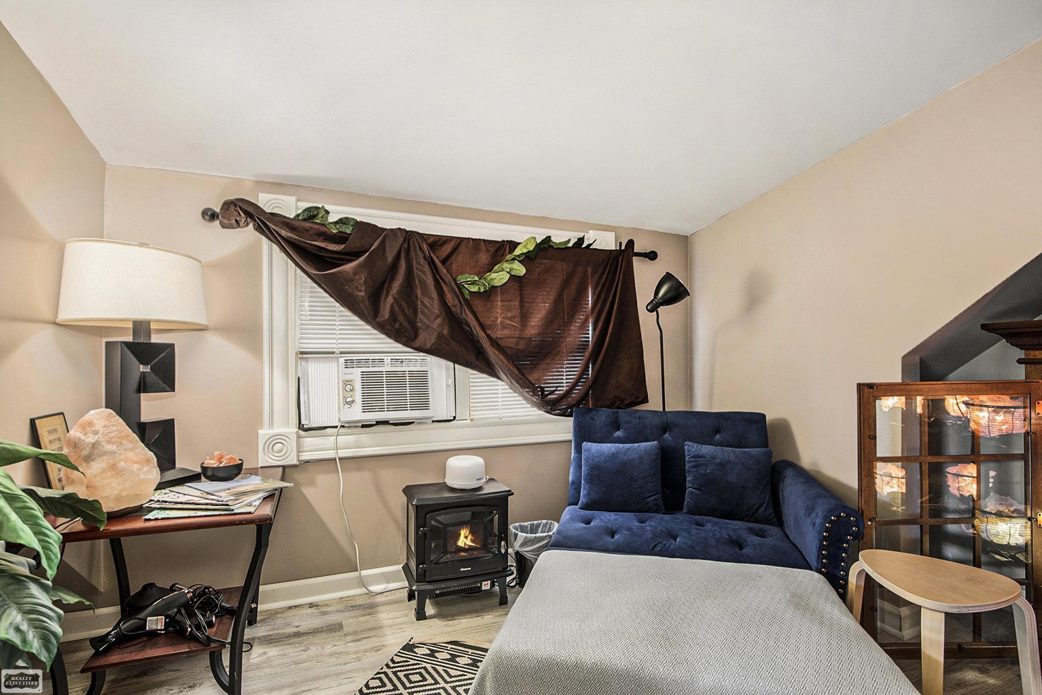 149 W Saint Clair Street, MI 48065 — Photo 16