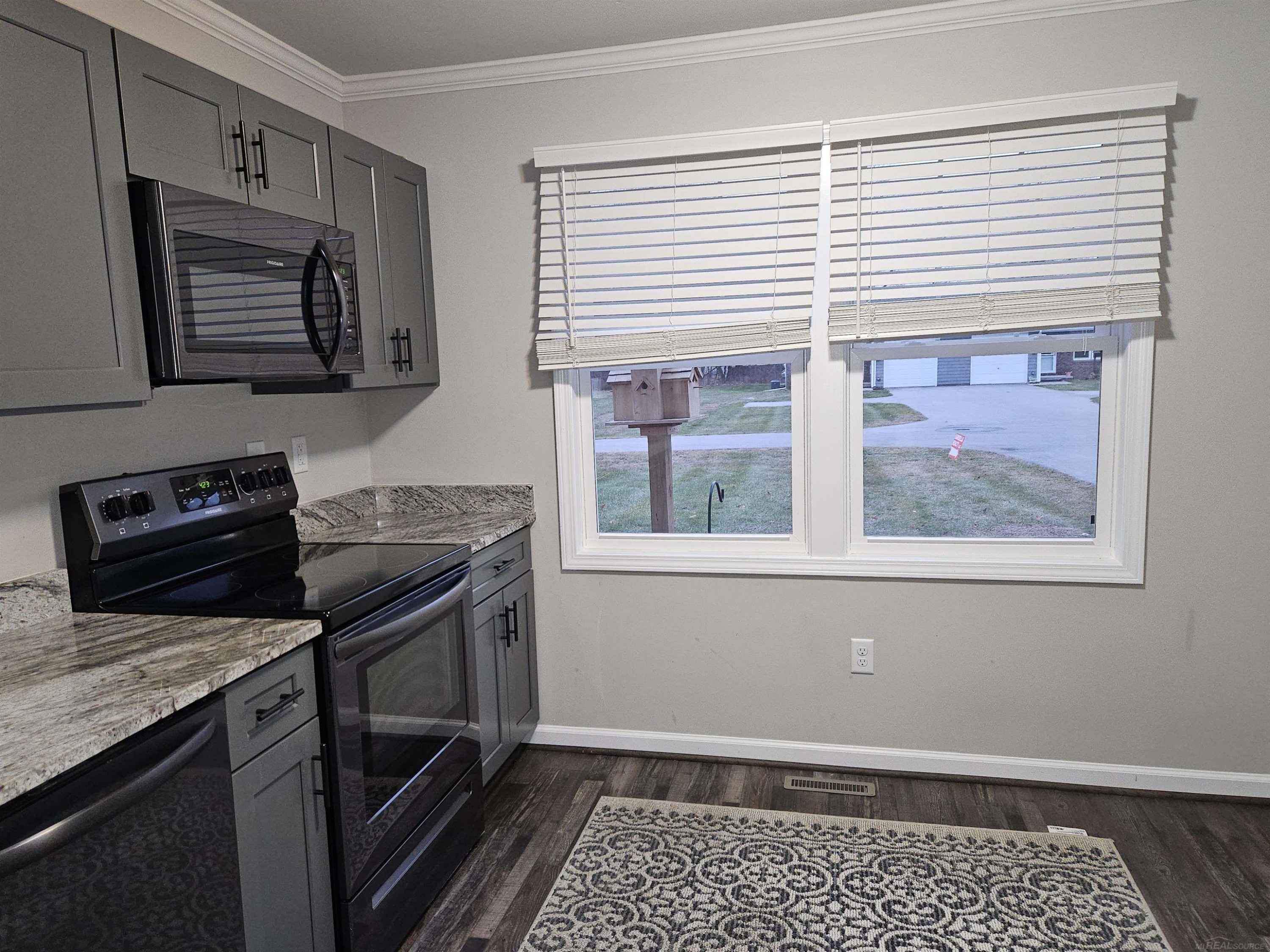 3865 Krafft Road, MI 48059 — Photo 9