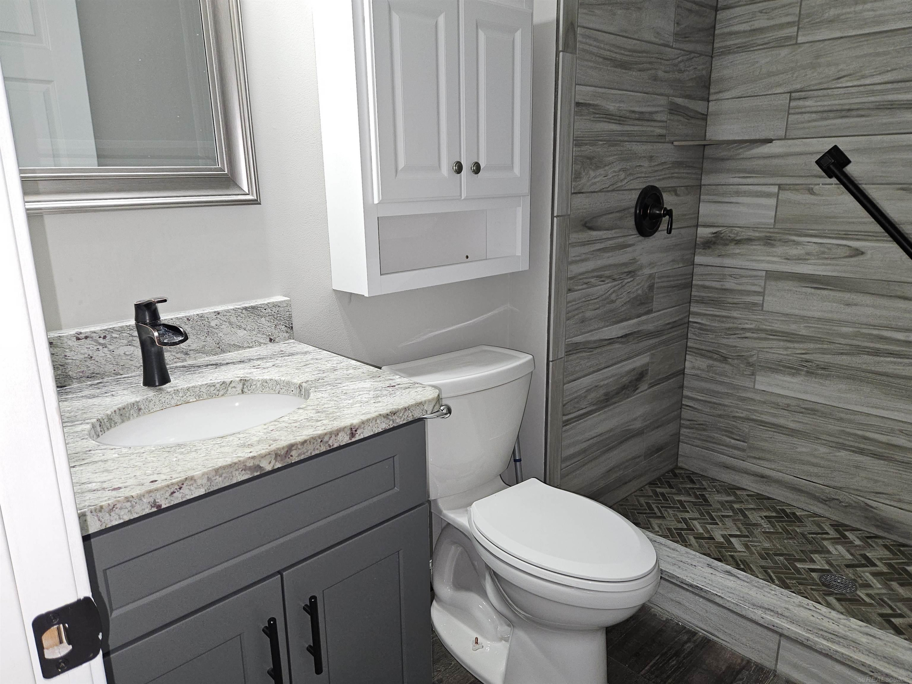 3865 Krafft Road, MI 48059 — Photo 21