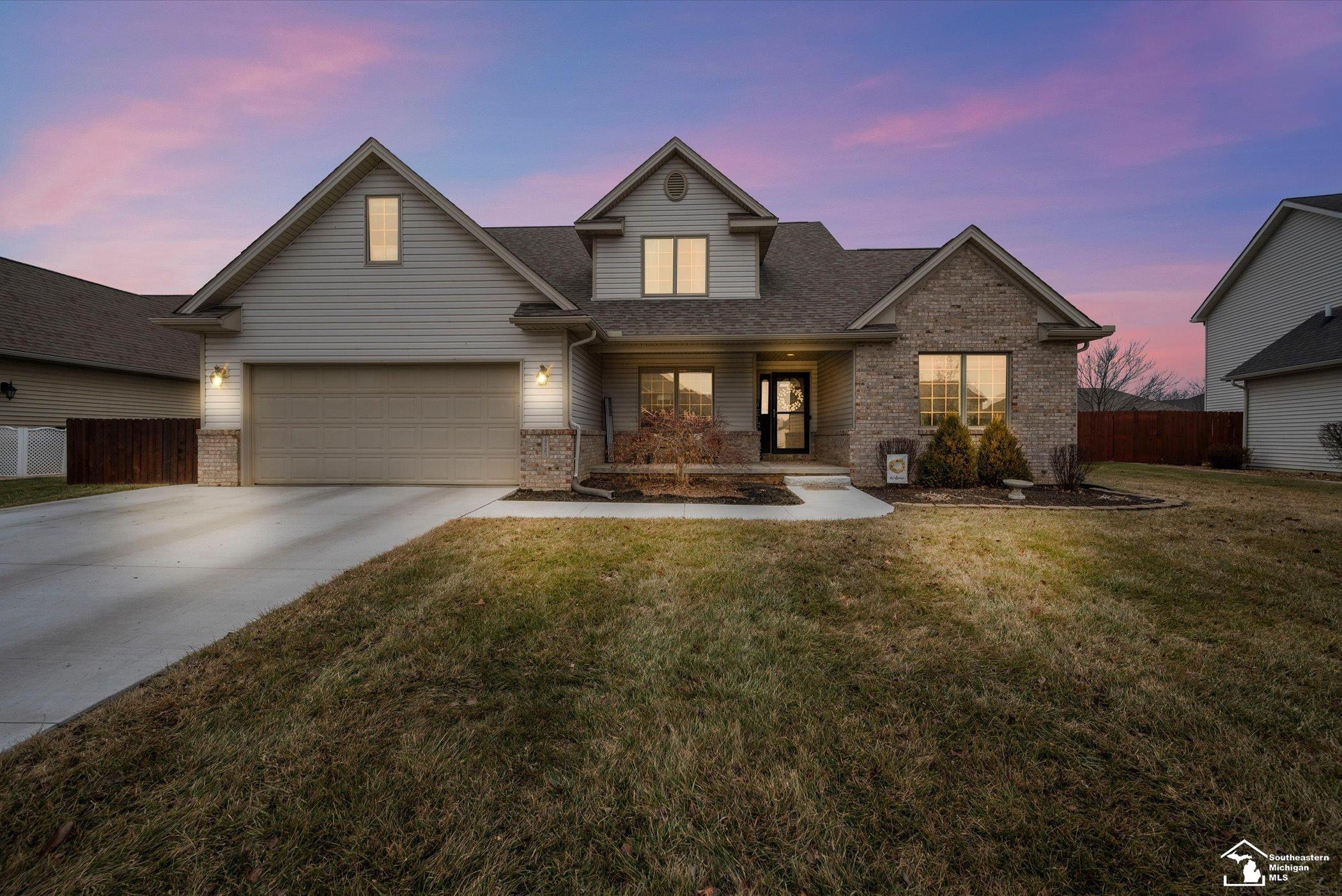 15285 Oak Knoll Drive, MI 48161 — front exterior