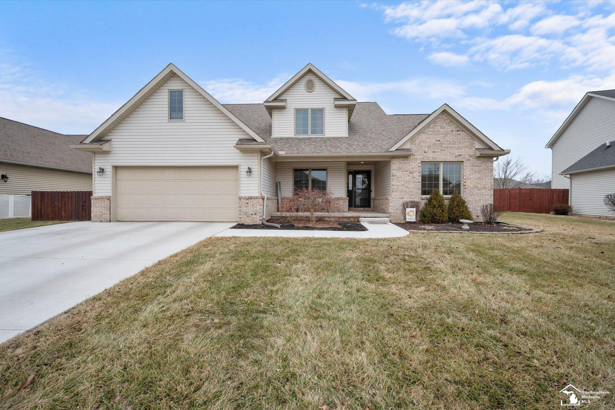 15285 Oak Knoll Drive, MI 48161 — Photo 2