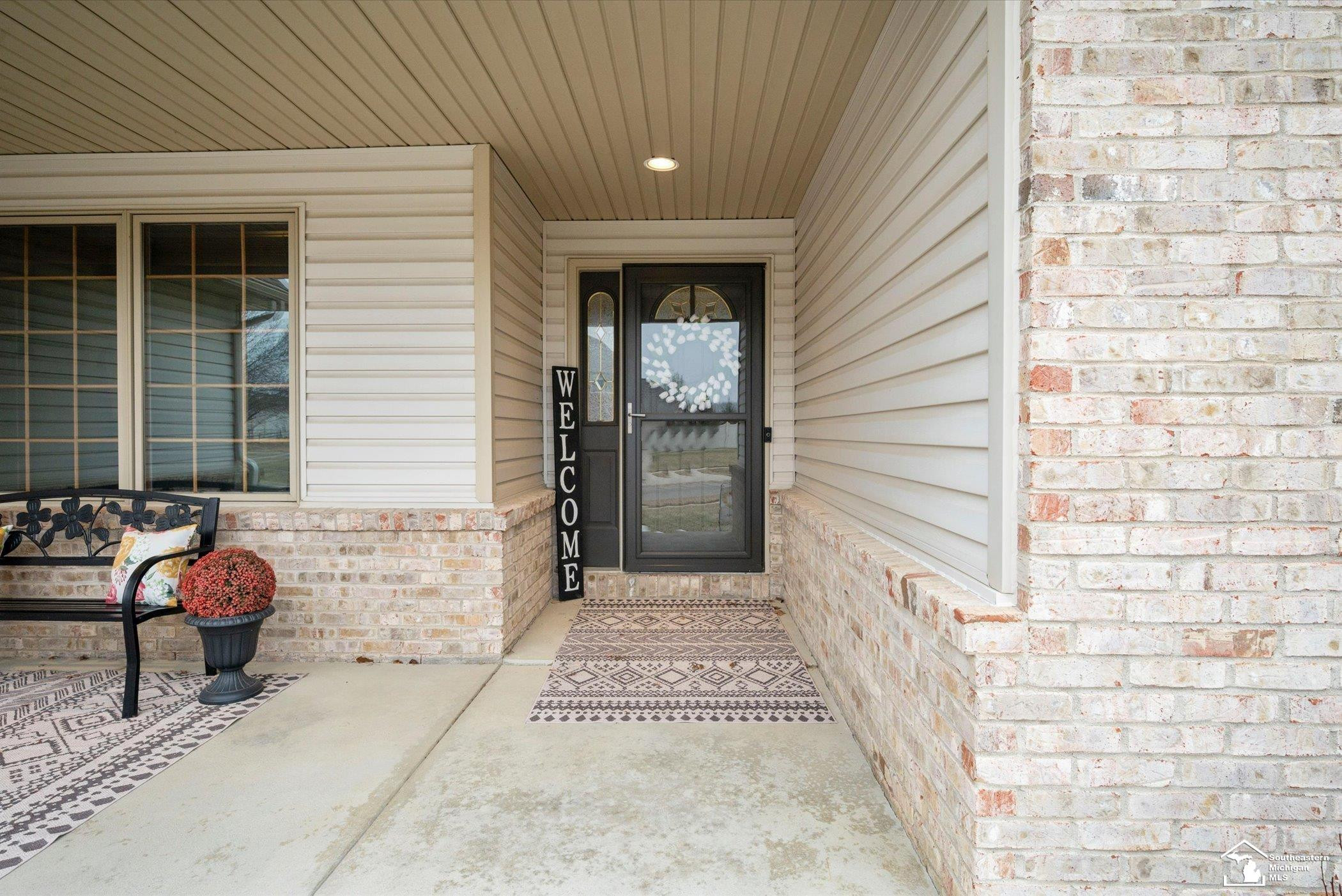 15285 Oak Knoll Drive, MI 48161 — Photo 4