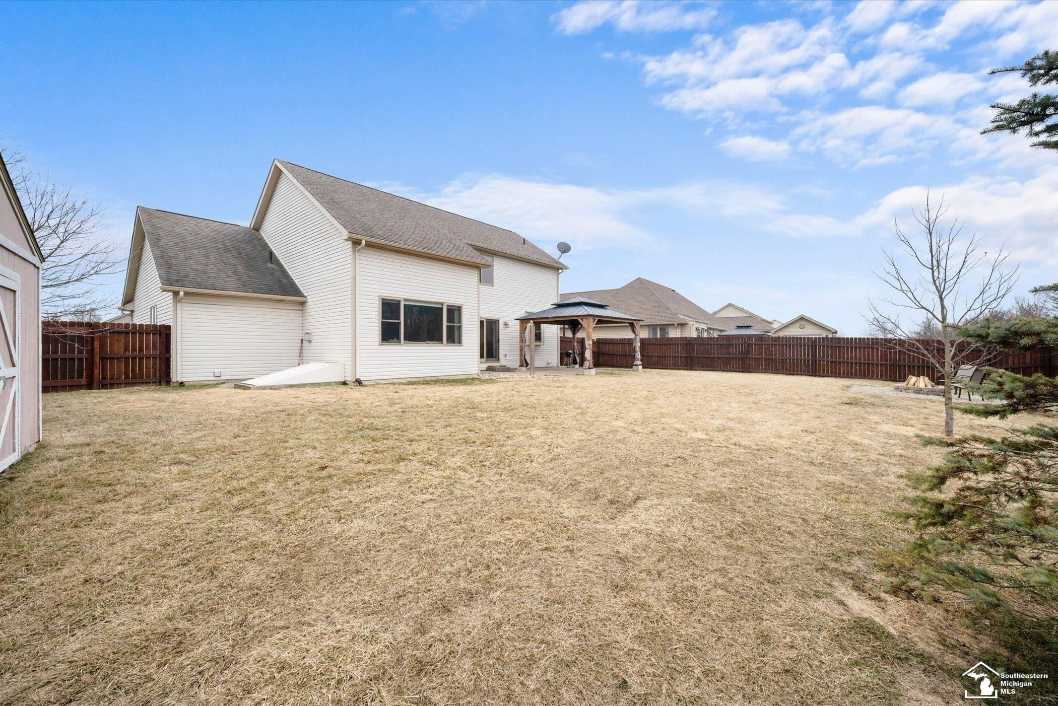 15285 Oak Knoll Drive, MI 48161 — Photo 5