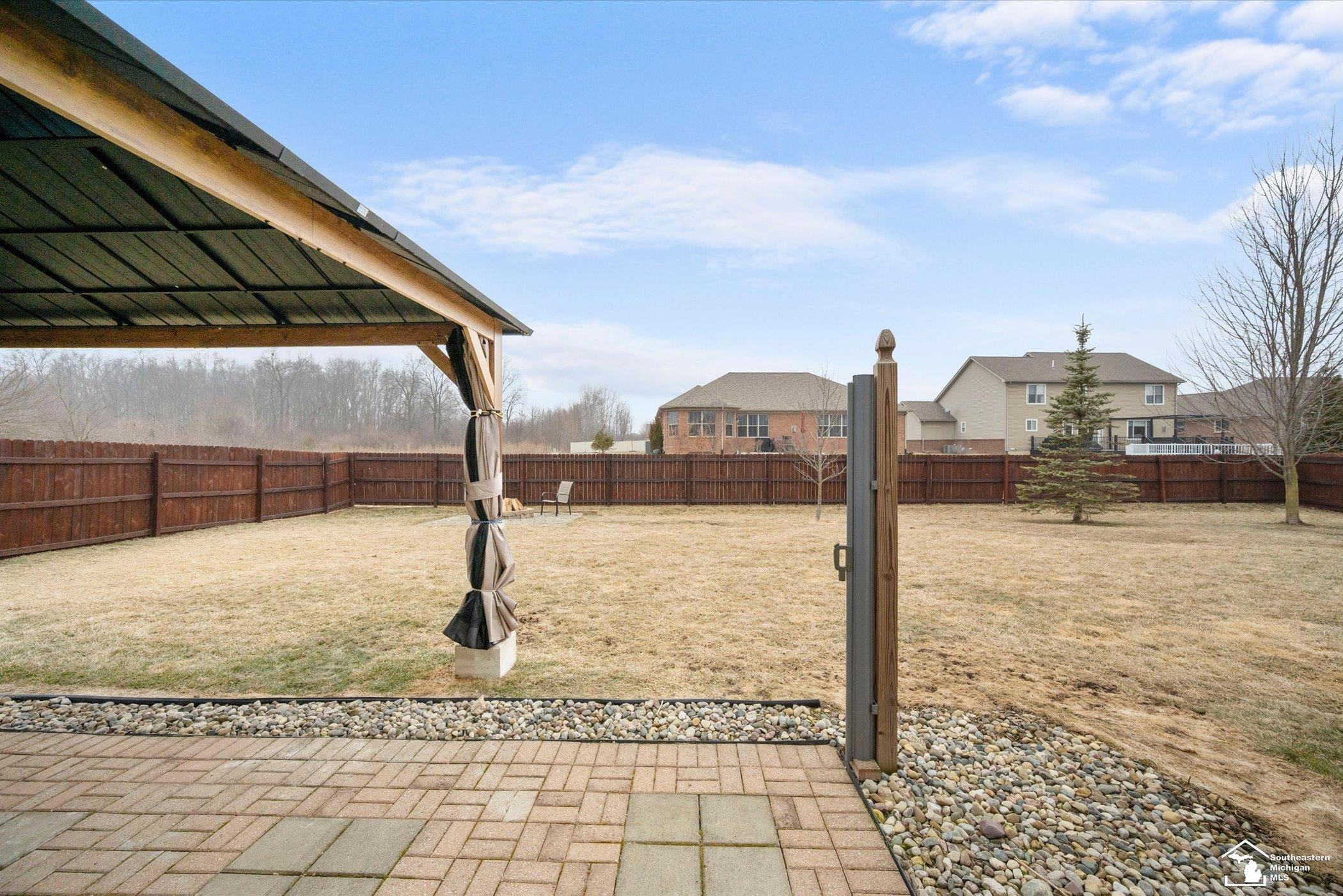 15285 Oak Knoll Drive, MI 48161 — Photo 37
