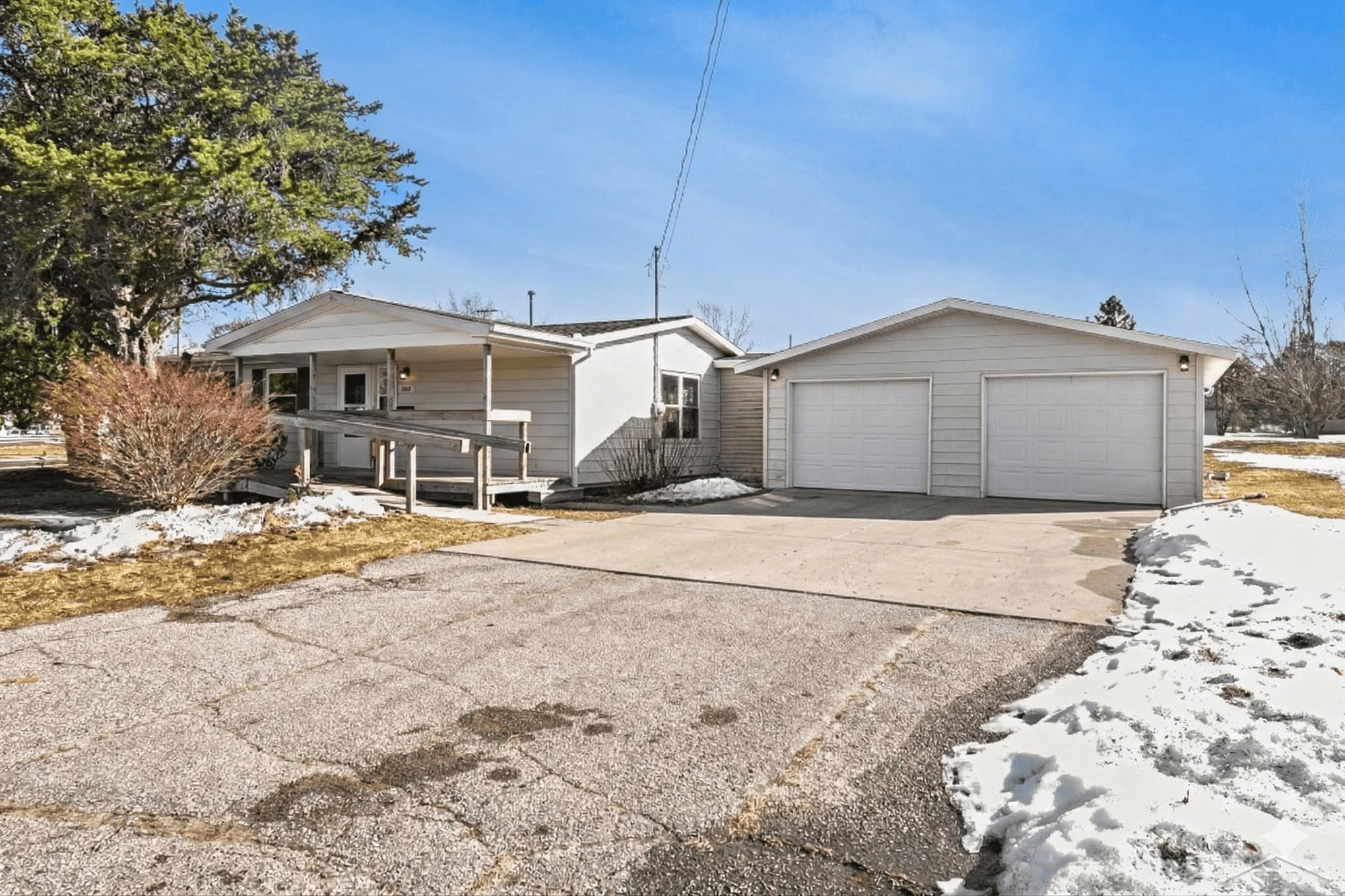 10001 8th Street, Oscoda, MI 48750 — Photo 2