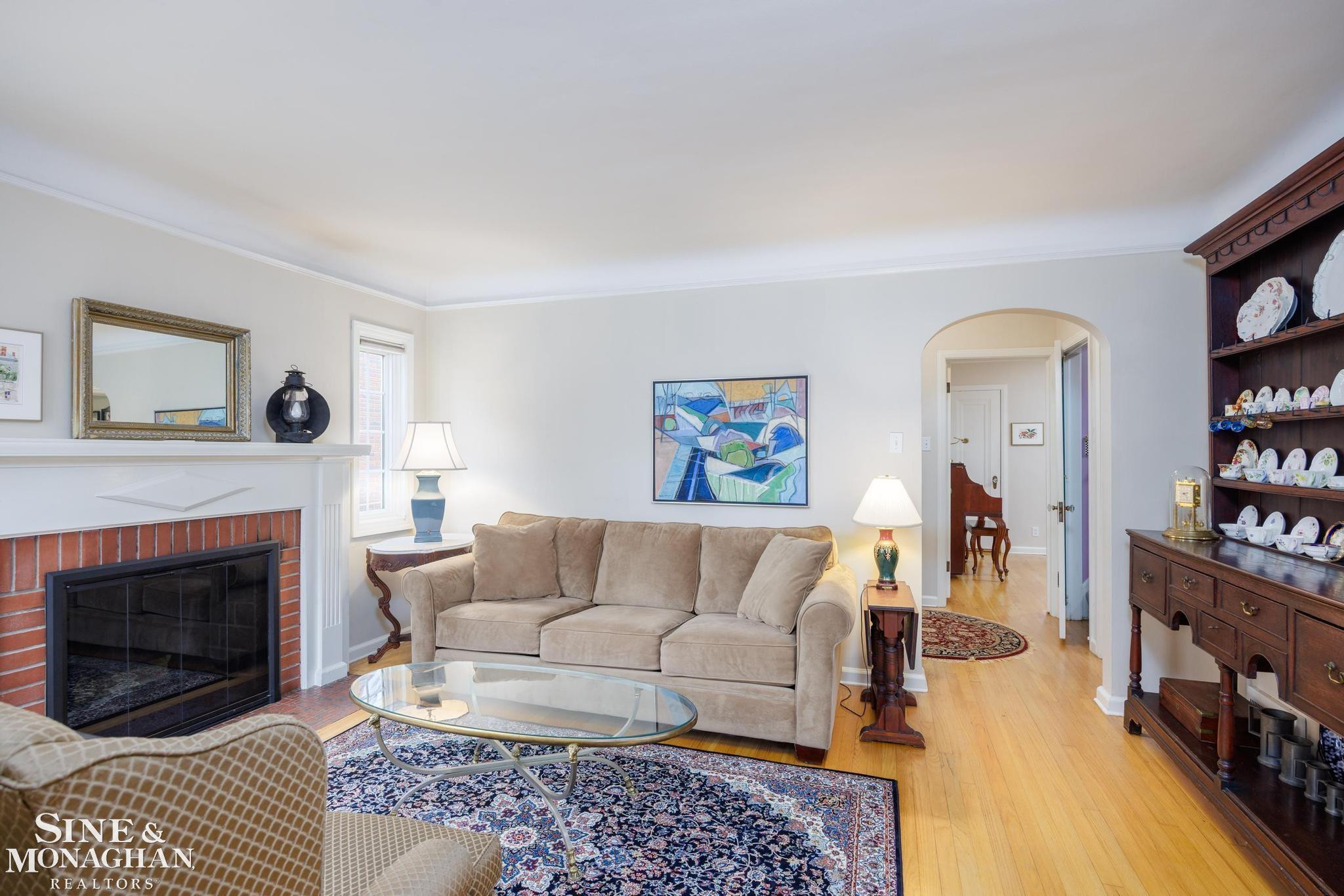 410 Calvin Avenue, Grosse Pointe, MI 48236 — Photo 4
