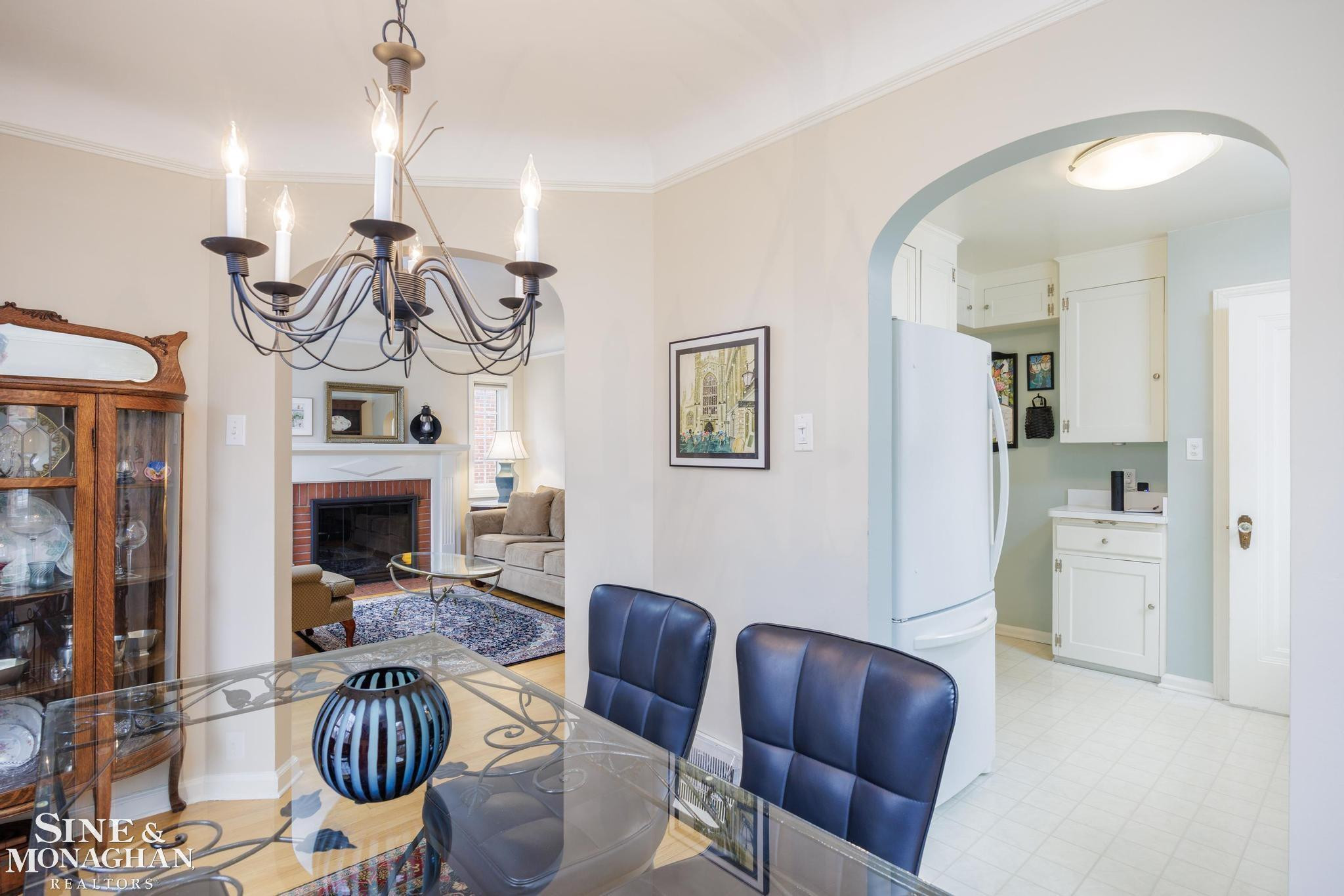 410 Calvin Avenue, Grosse Pointe, MI 48236 — Photo 9