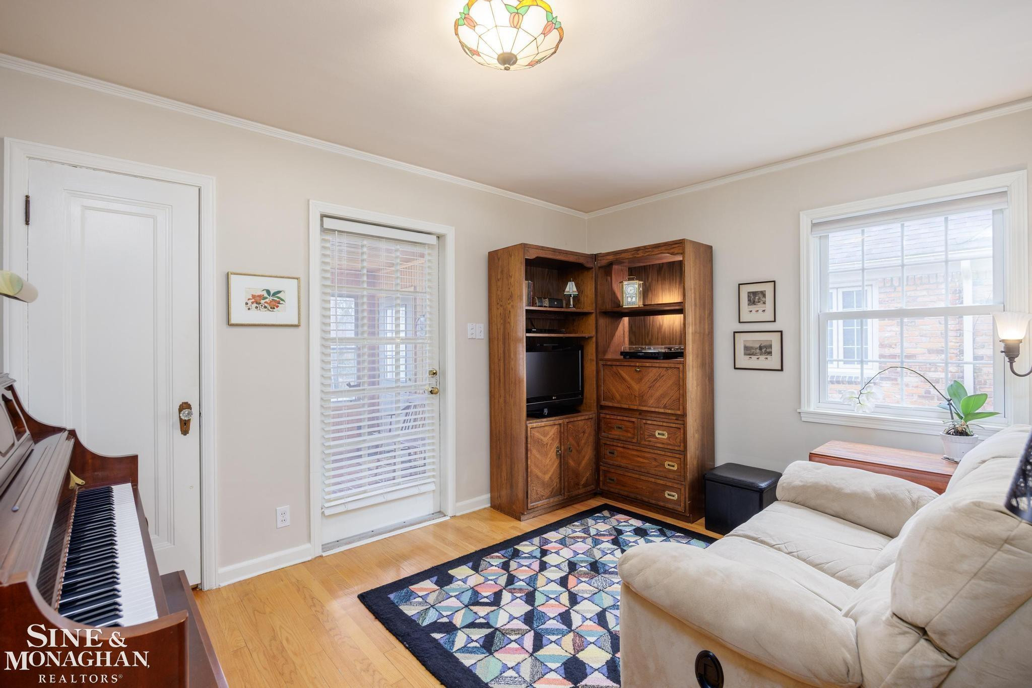 410 Calvin Avenue, Grosse Pointe, MI 48236 — Photo 14