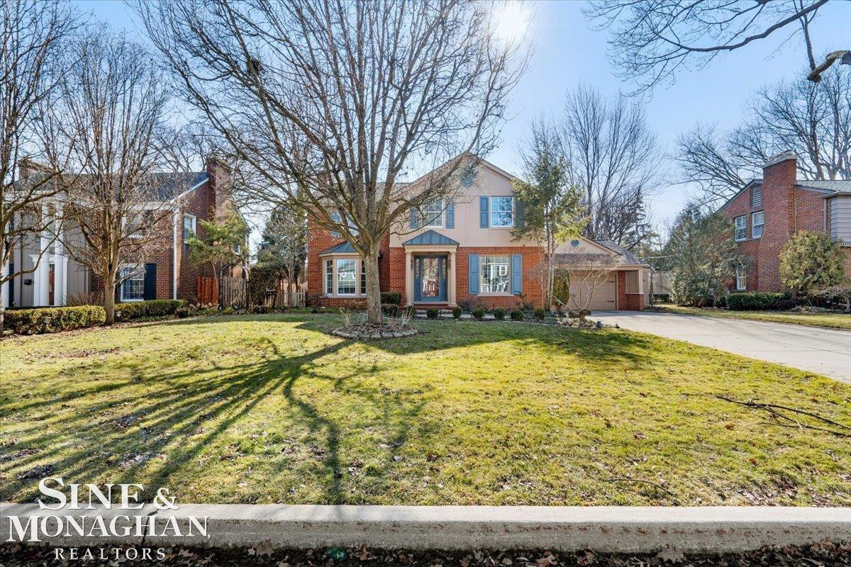 1061 N Oxford Road, Grosse Pointe Woods, MI 48236 — Photo 4