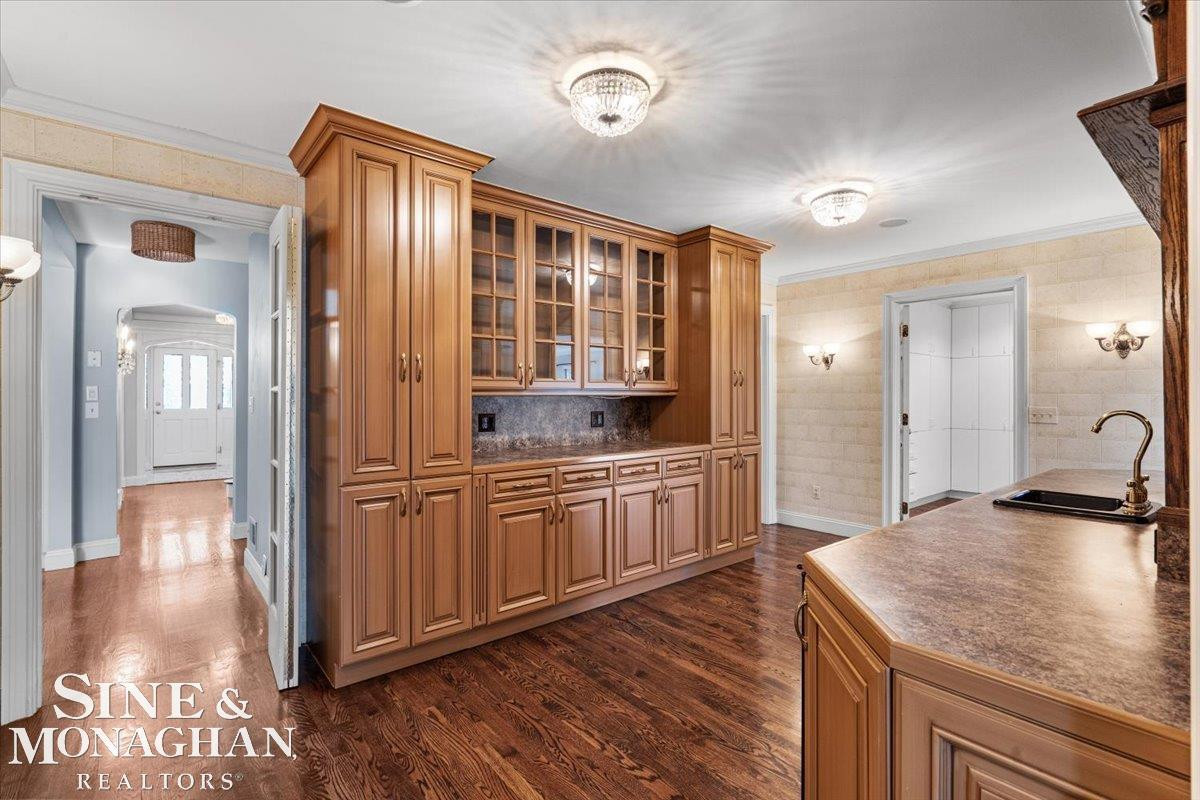 1061 N Oxford Road, Grosse Pointe Woods, MI 48236 — Photo 16