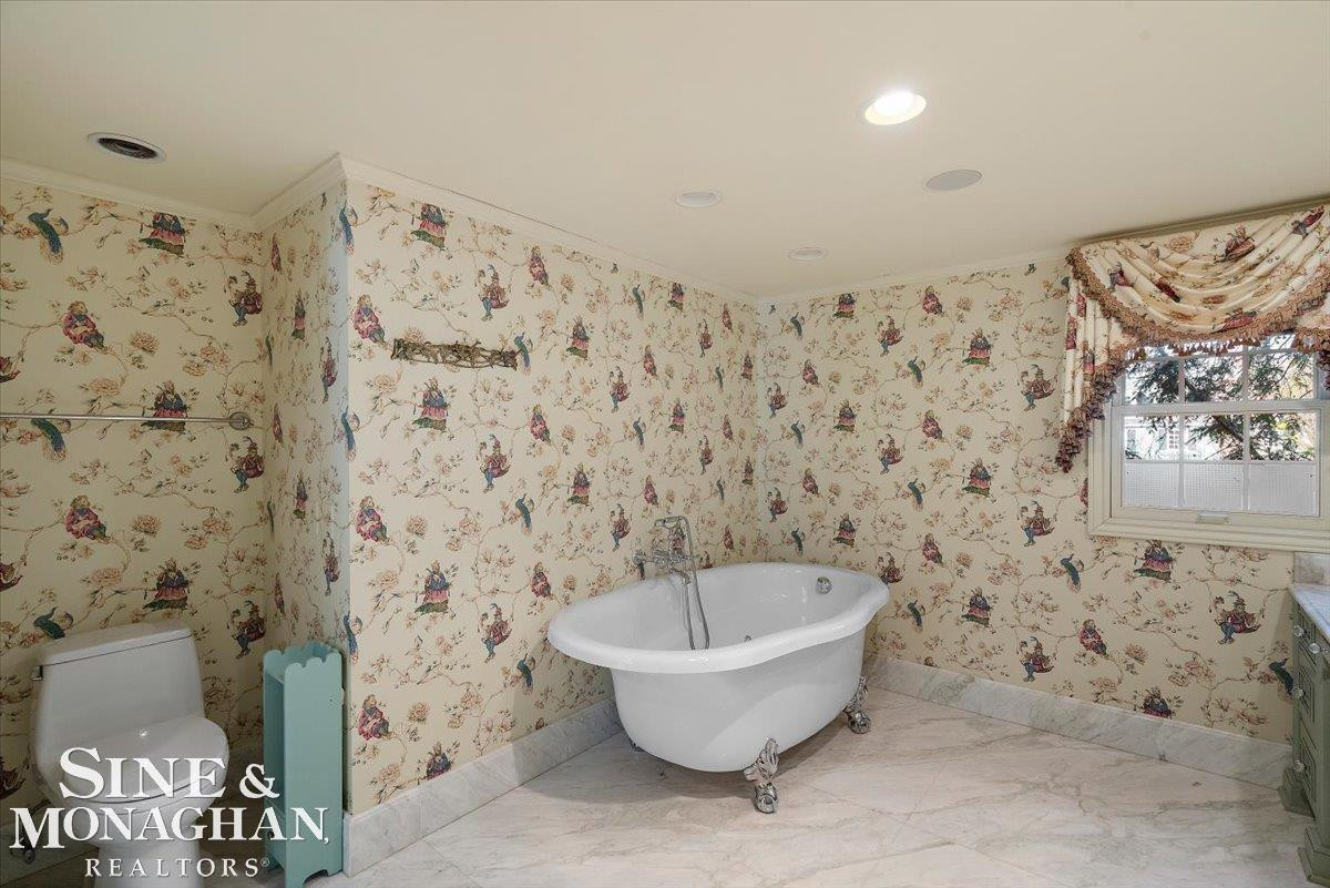 1061 N Oxford Road, Grosse Pointe Woods, MI 48236 — Photo 29