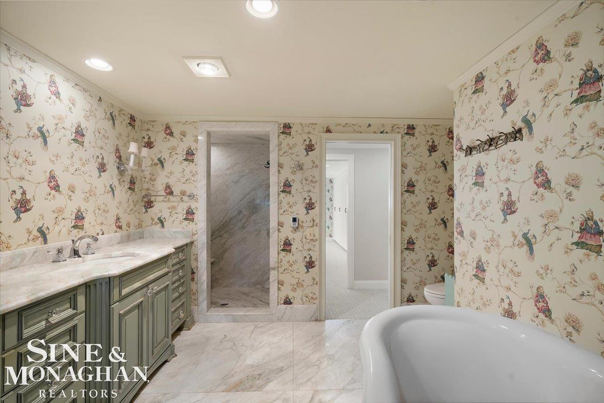 1061 N Oxford Road, Grosse Pointe Woods, MI 48236 — Photo 30