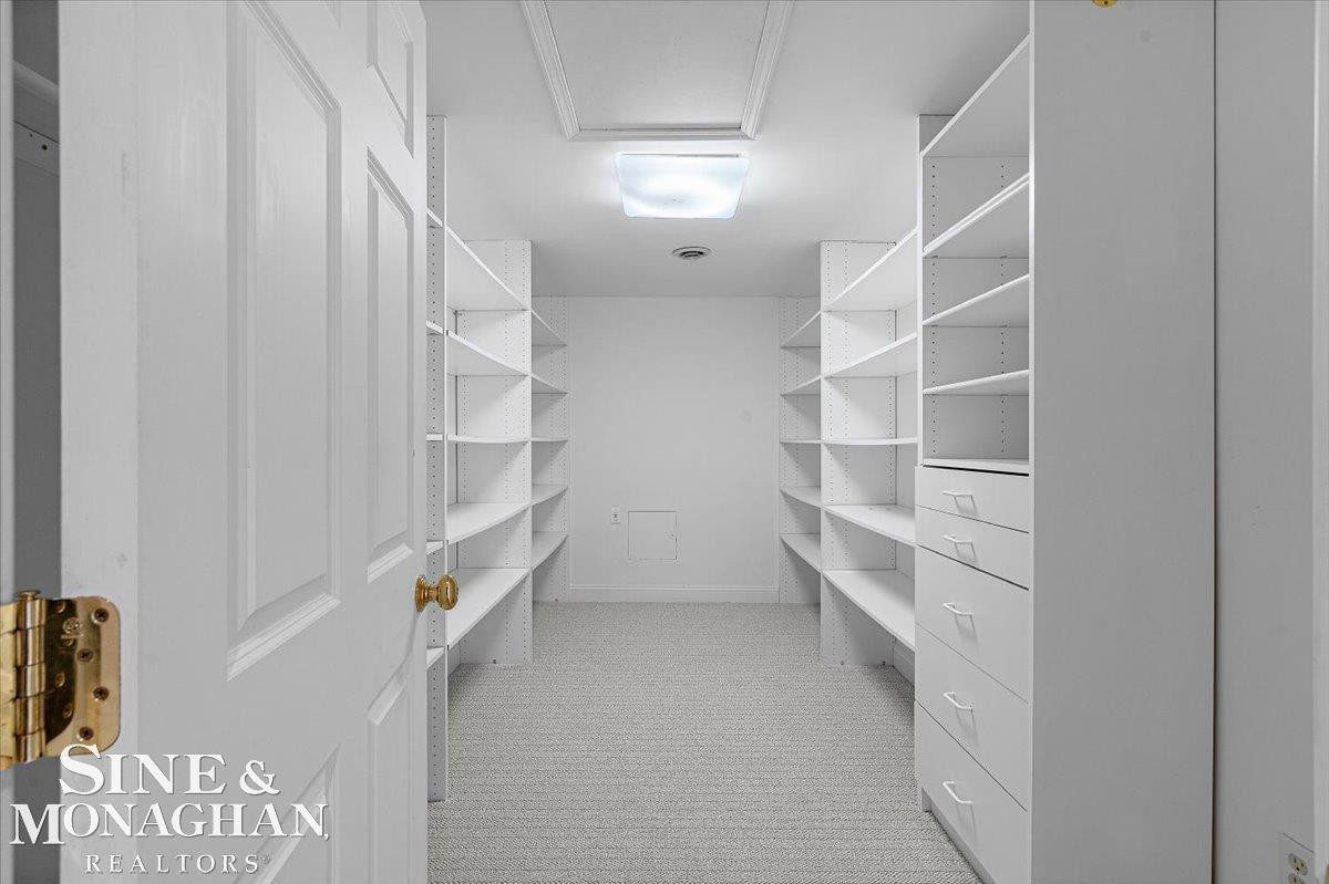 1061 N Oxford Road, Grosse Pointe Woods, MI 48236 — Photo 35