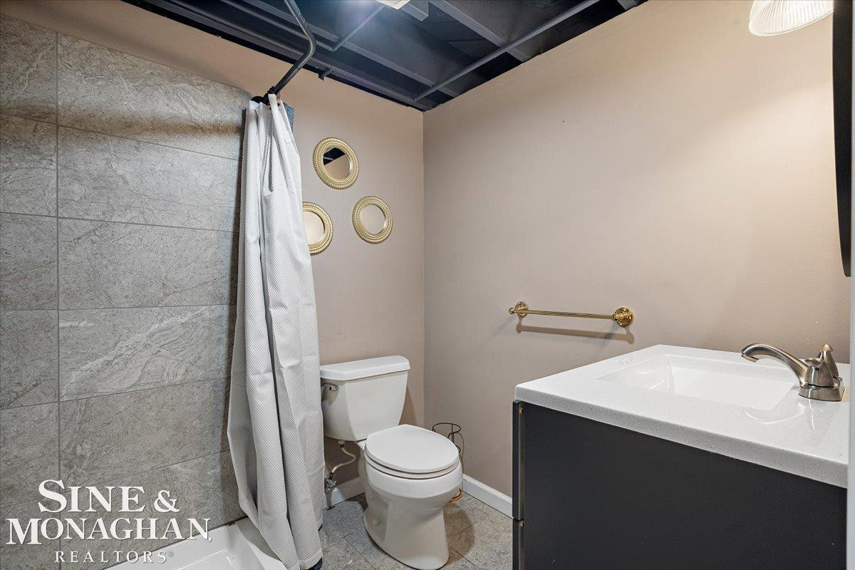 1061 N Oxford Road, Grosse Pointe Woods, MI 48236 — Photo 41