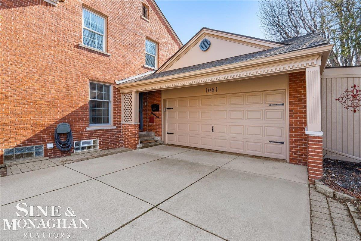1061 N Oxford Road, Grosse Pointe Woods, MI 48236 — Photo 48