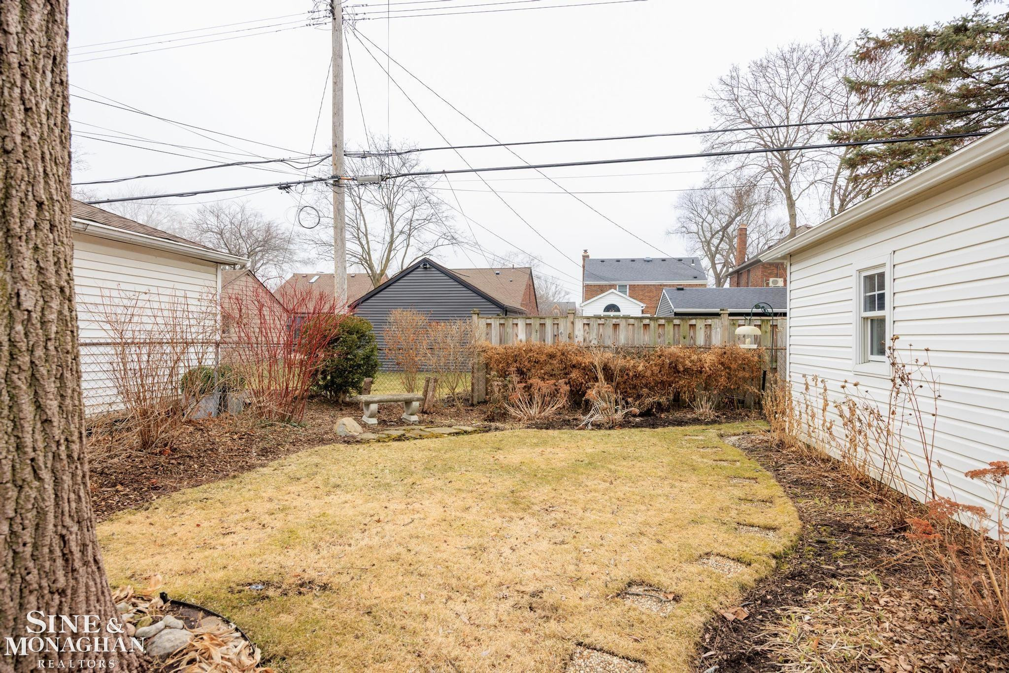 410 Calvin Avenue, Grosse Pointe, MI 48236 — Photo 27