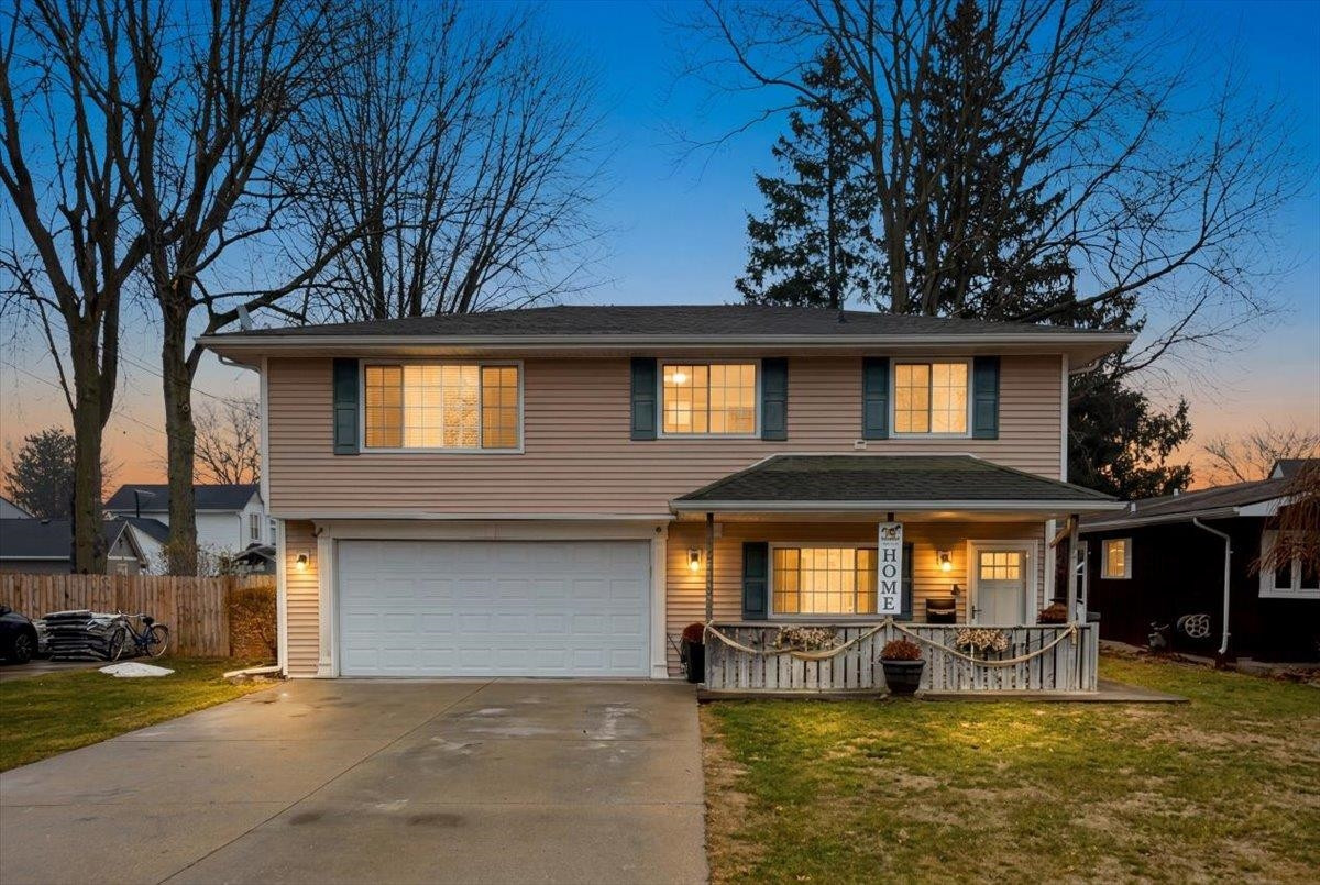 1806 Michigan Street, Algonac, MI 48001 — front exterior