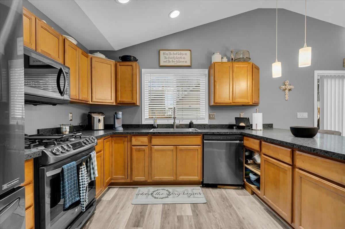 1806 Michigan Street, Algonac, MI 48001 — Photo 11