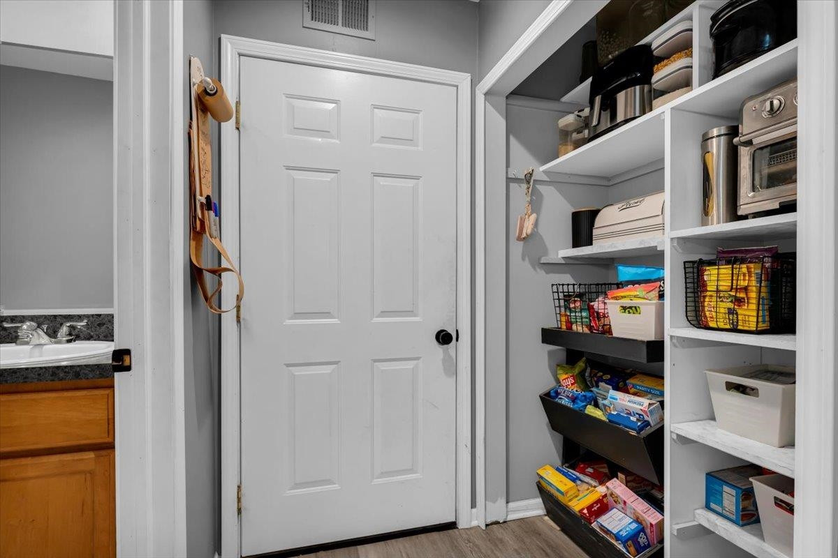 1806 Michigan Street, Algonac, MI 48001 — Photo 14