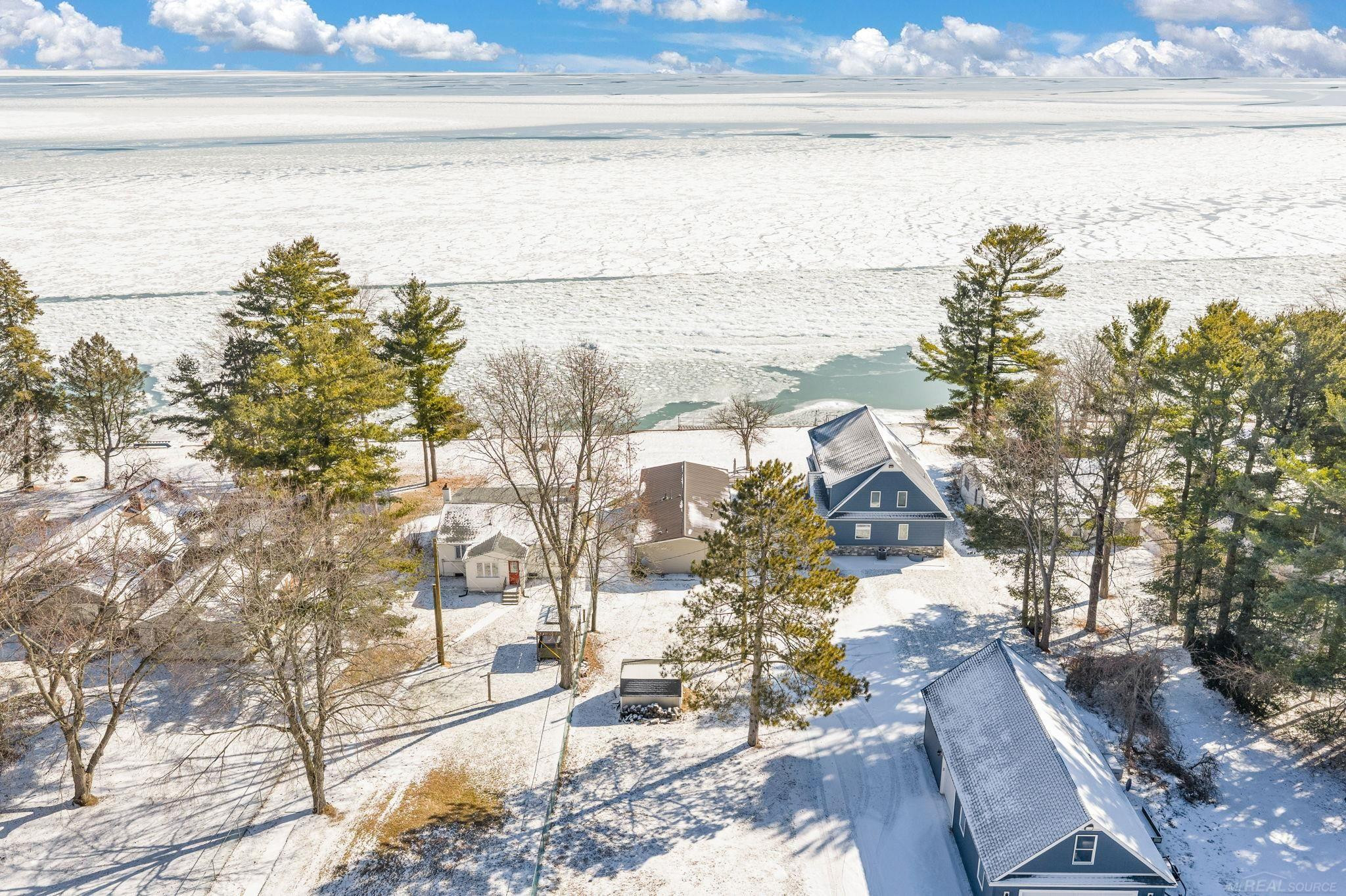 8723 Lakeshore Road, Lexington, MI 48450 — Photo 2