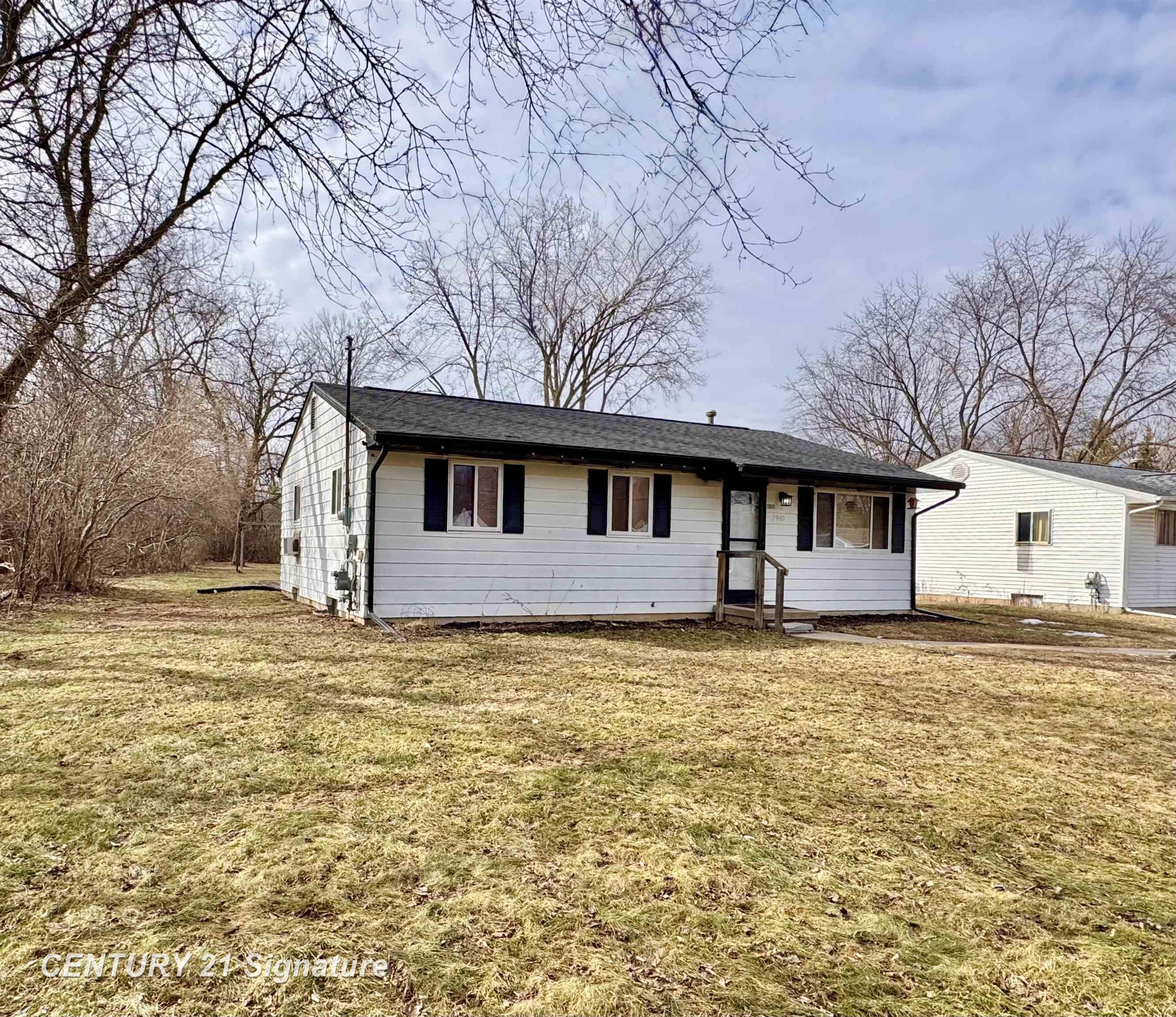 3910 Peach Street, Bridgeport, MI 48601 — Photo 2