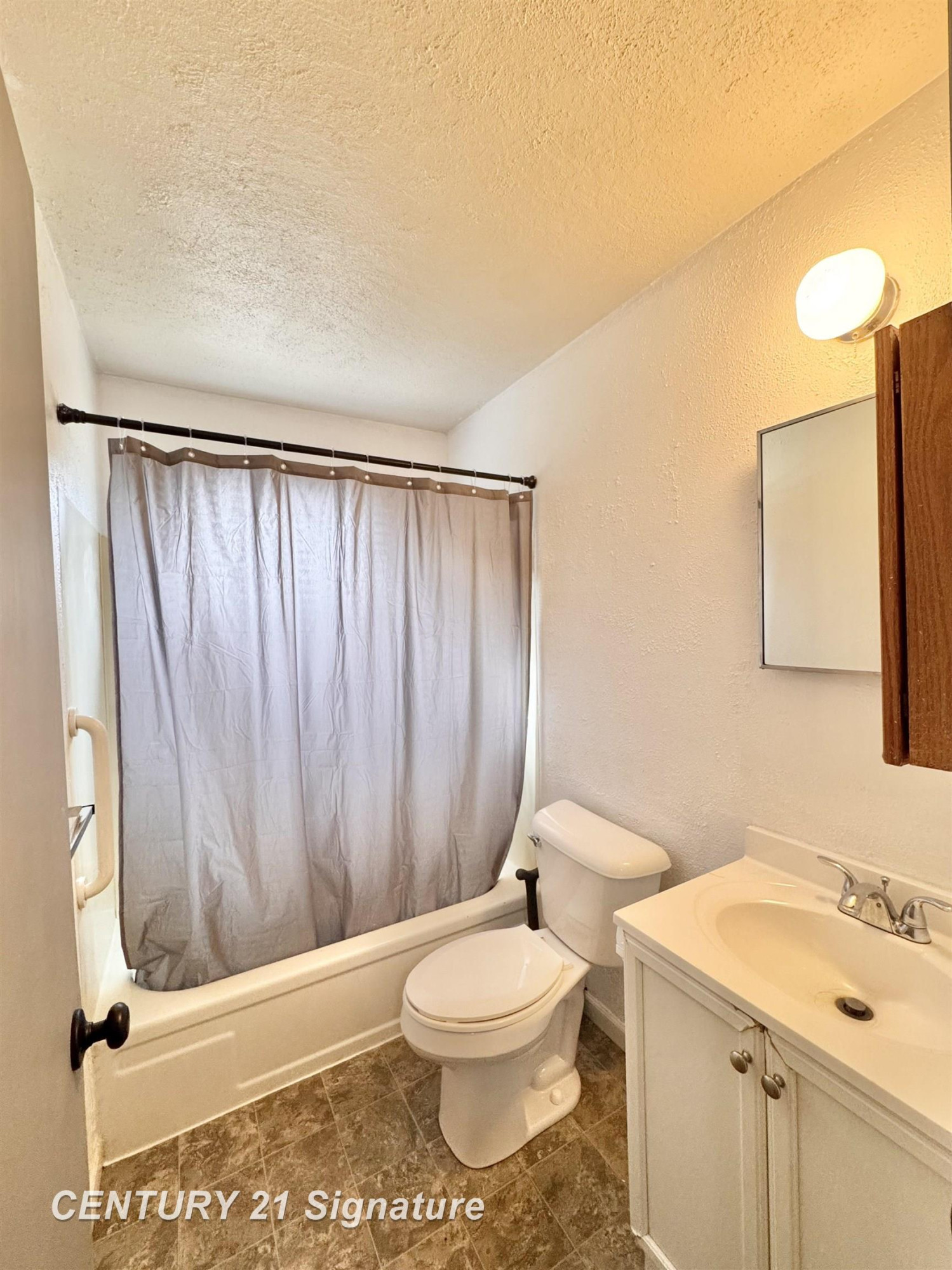 3910 Peach Street, Bridgeport, MI 48601 — Photo 17