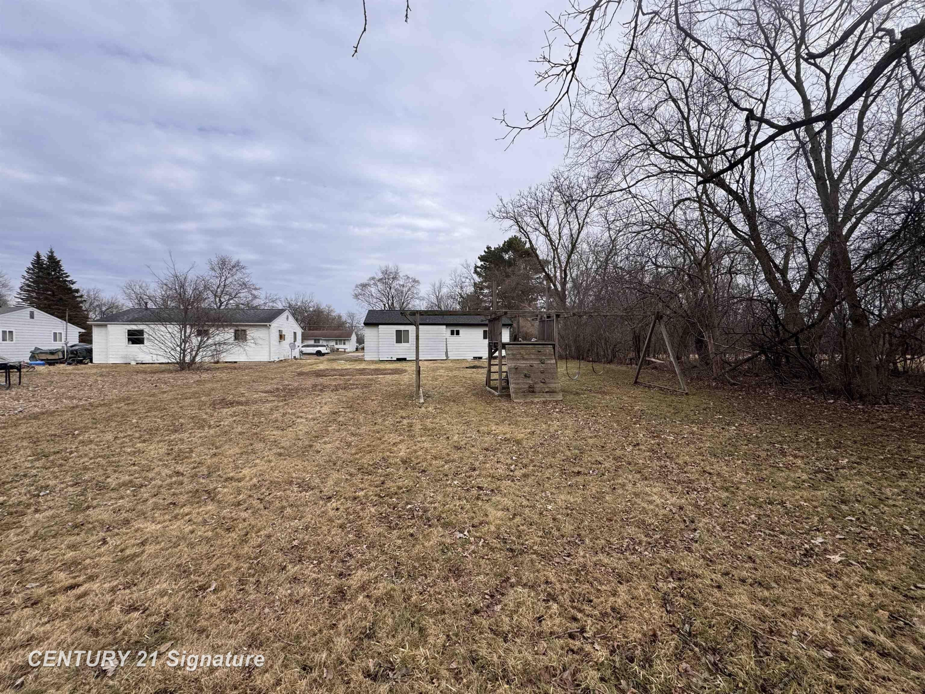 3910 Peach Street, Bridgeport, MI 48601 — Photo 25