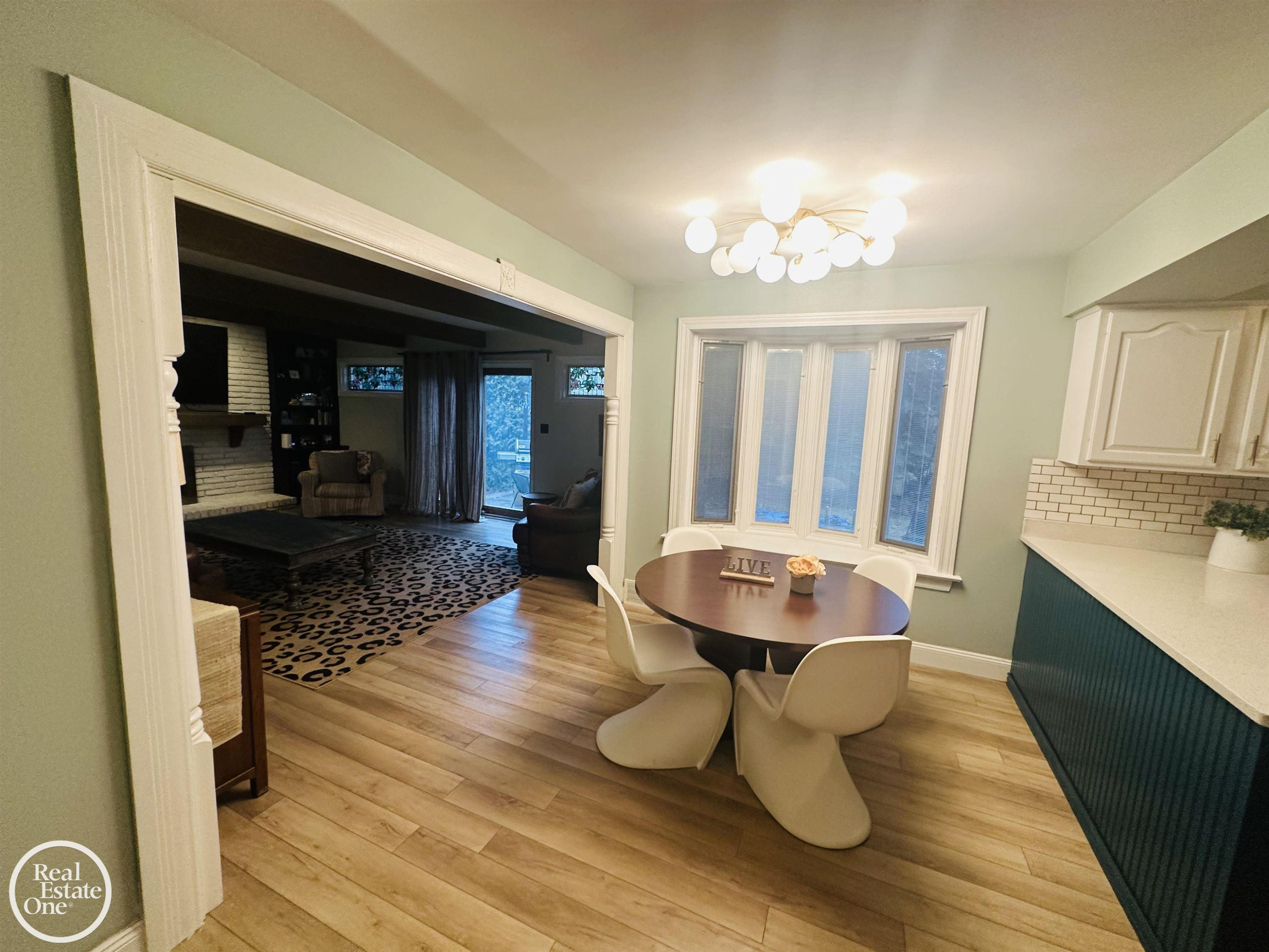 1189 Hollywood Avenue, Grosse Pointe Woods, MI 48236 — Photo 8