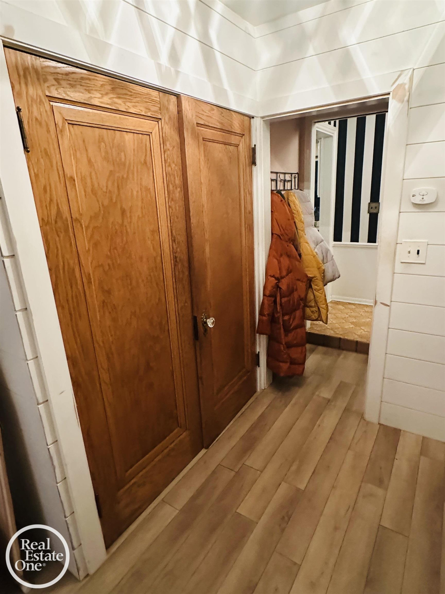 1189 Hollywood Avenue, Grosse Pointe Woods, MI 48236 — Photo 24