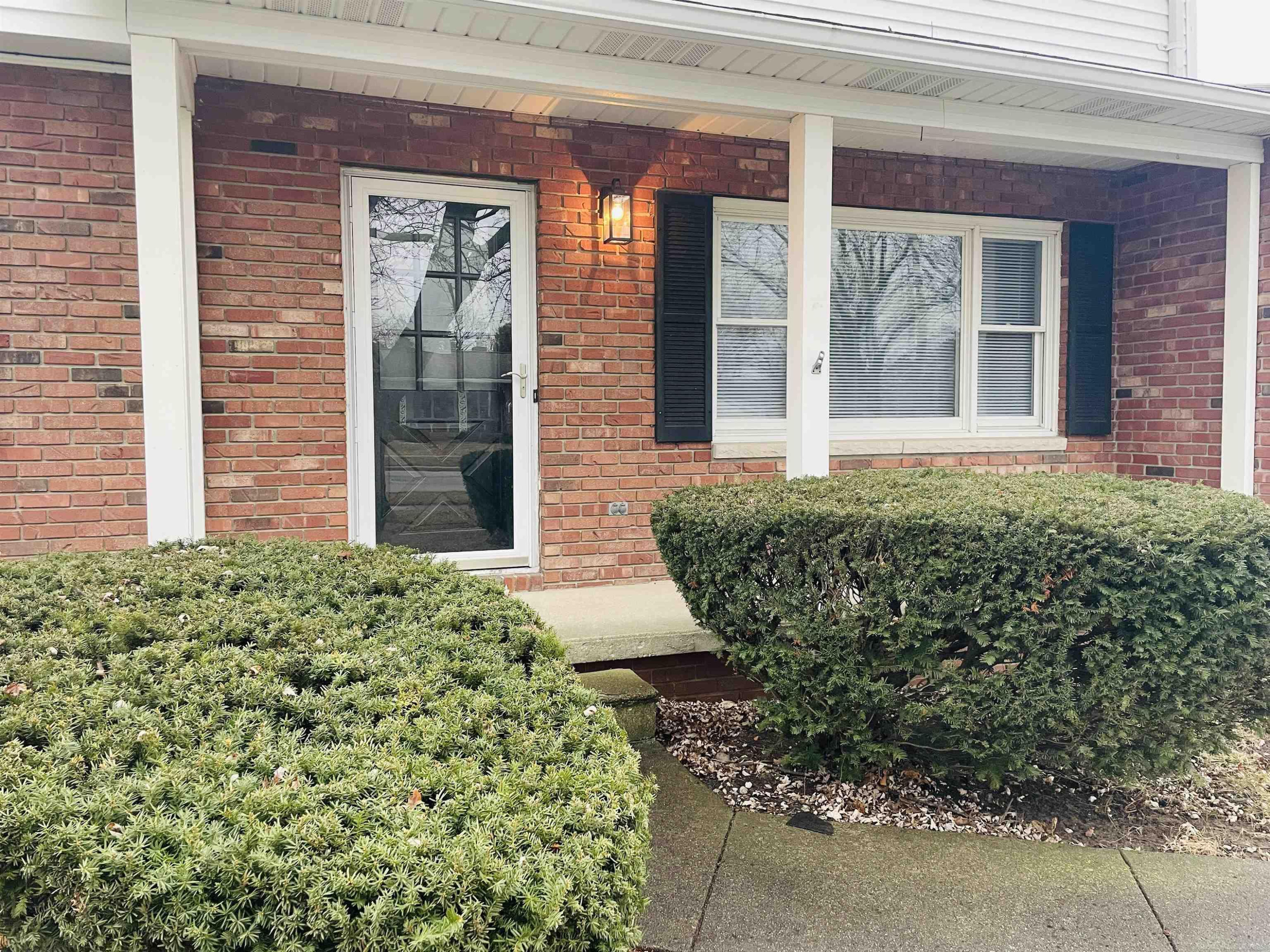 5273 Fairway Drive, Bay City, MI 48706 — Photo 2
