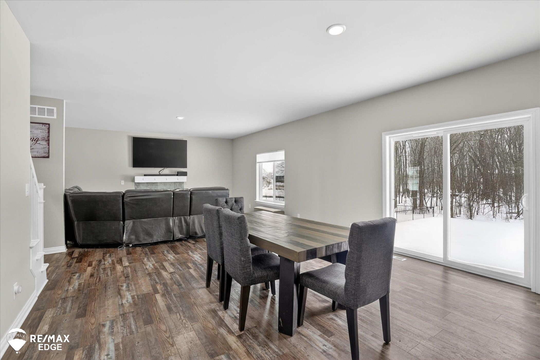 8224 Peninsula Circle, Grand Blanc, MI 48439 — Photo 8