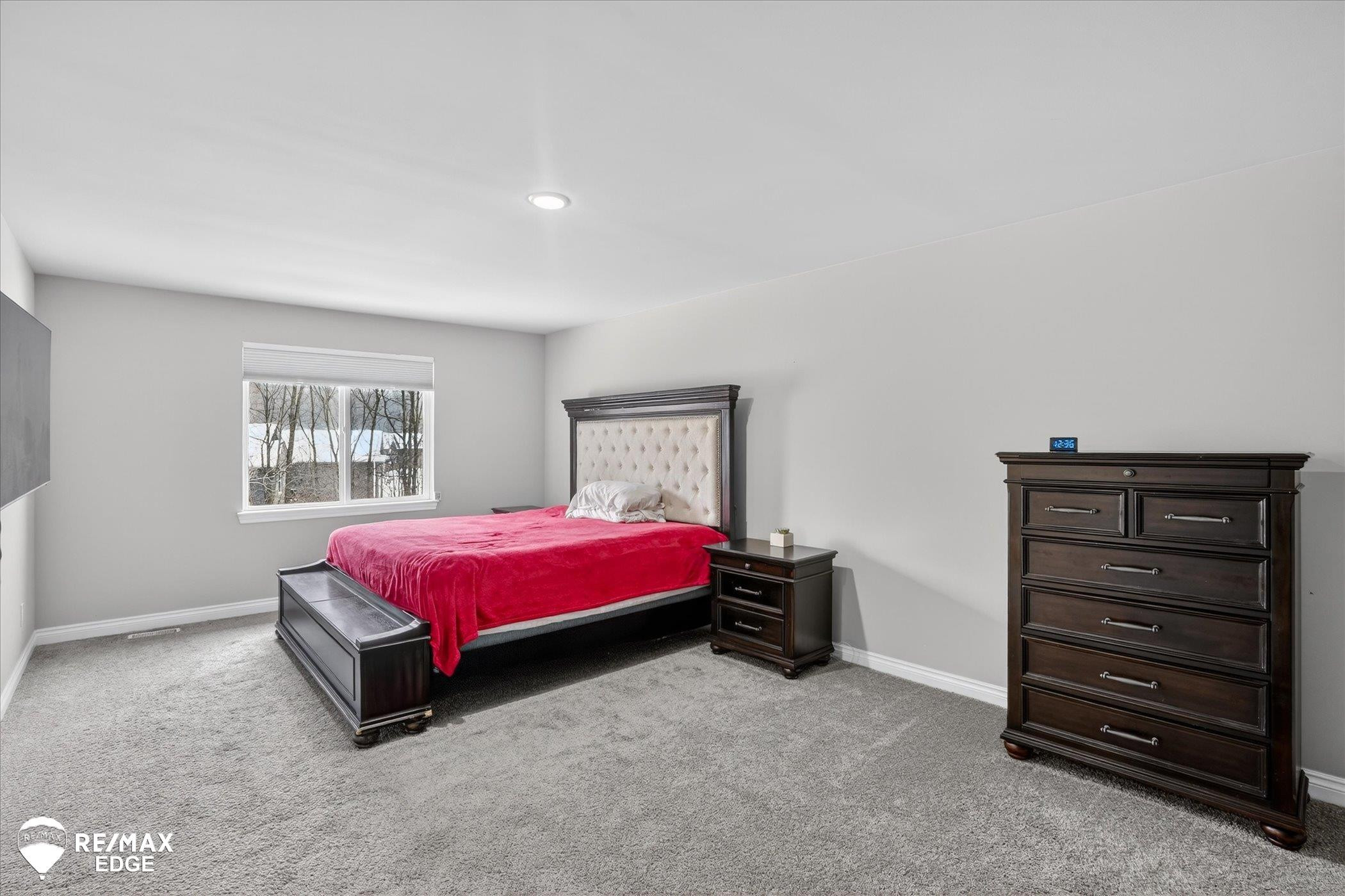 8224 Peninsula Circle, Grand Blanc, MI 48439 — Photo 14
