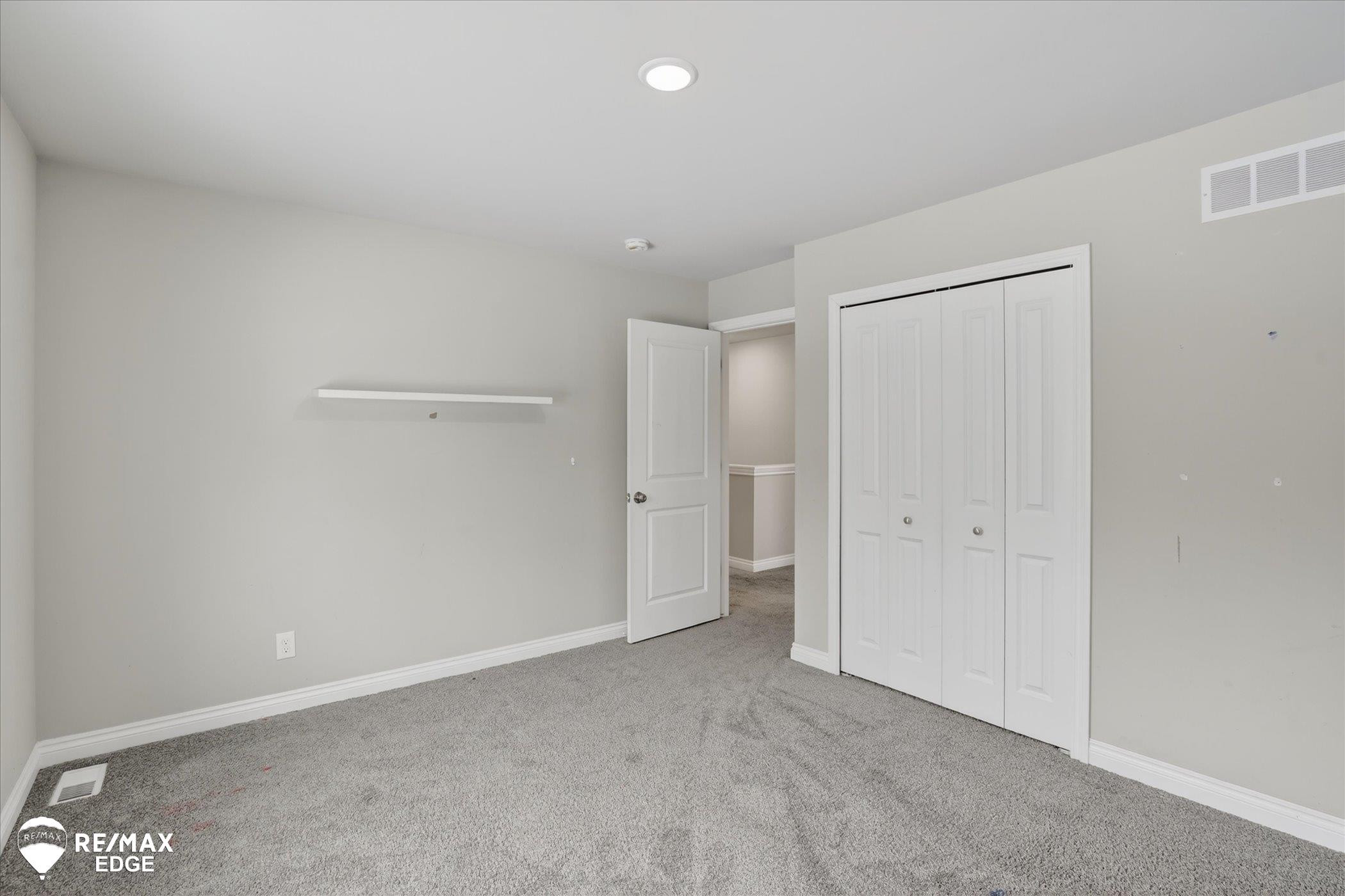 8224 Peninsula Circle, Grand Blanc, MI 48439 — Photo 19