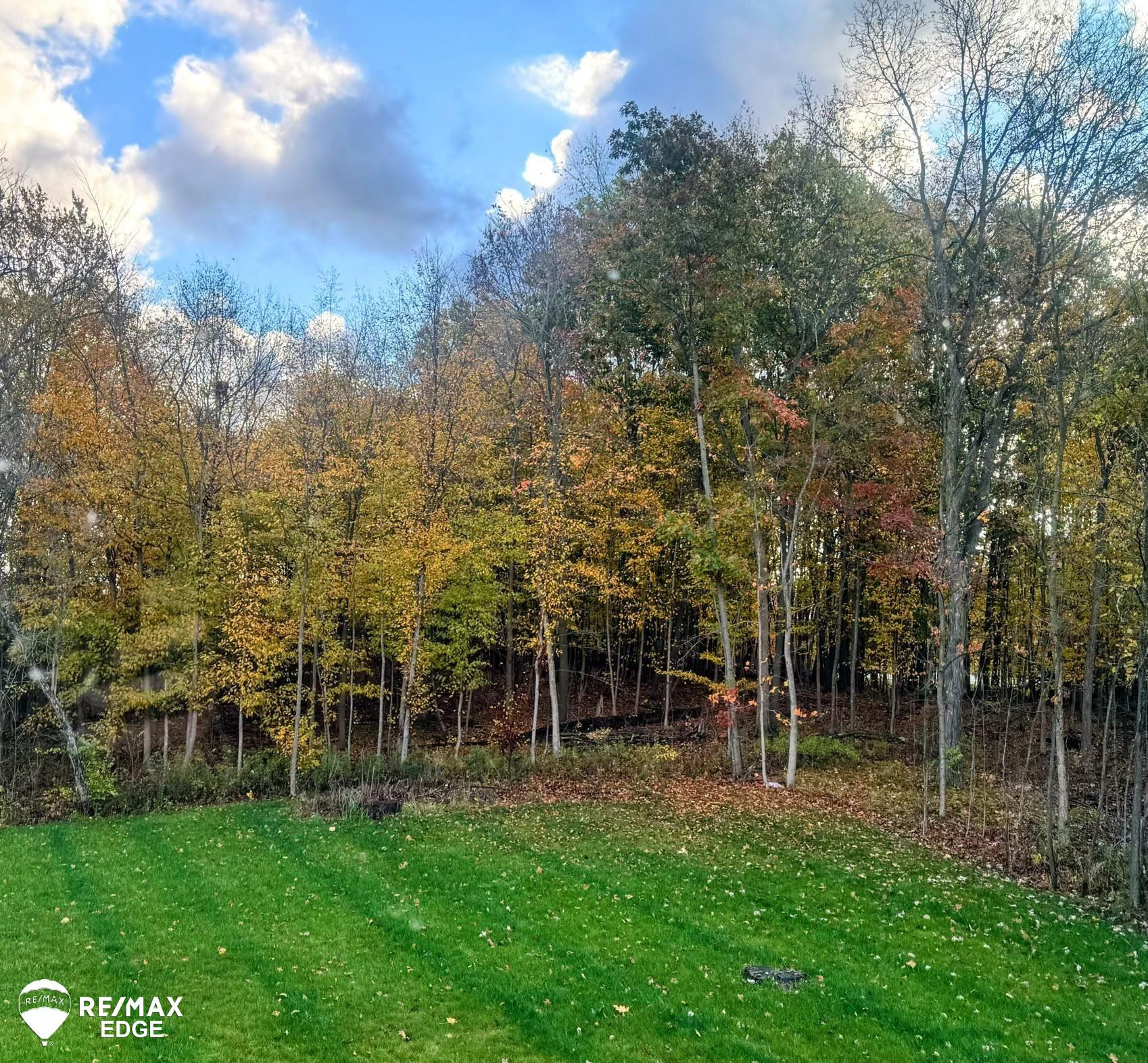 8224 Peninsula Circle, Grand Blanc, MI 48439 — Photo 26