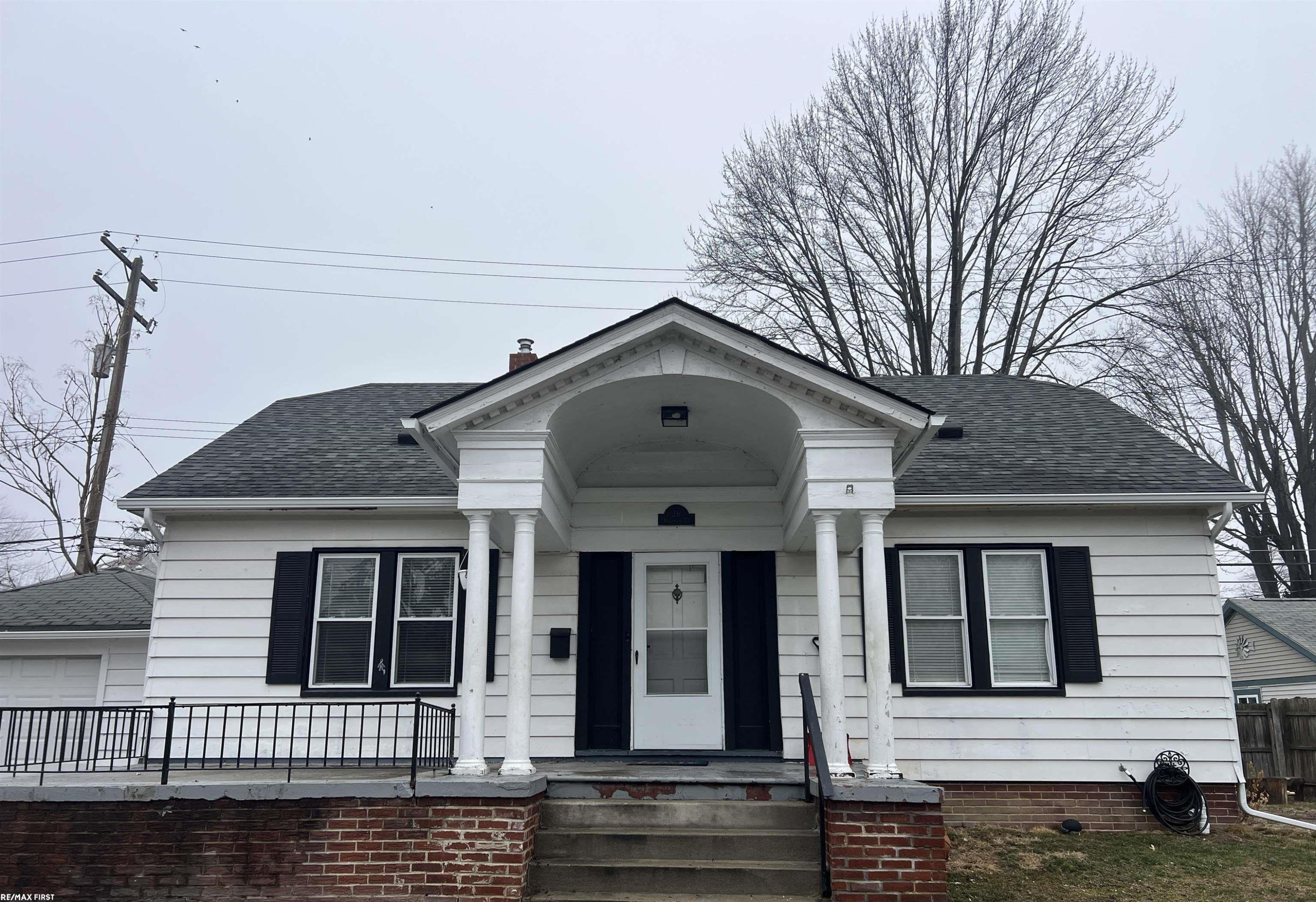 26 Hollywood Court, Mount Clemens, MI 48043 — front exterior