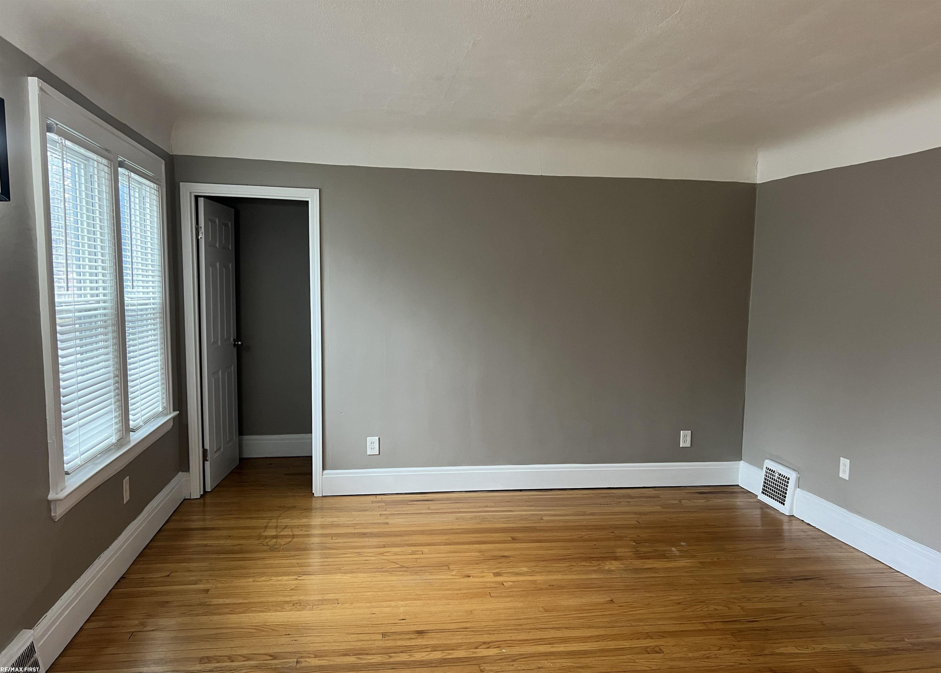 26 Hollywood Court, Mount Clemens, MI 48043 — Photo 2