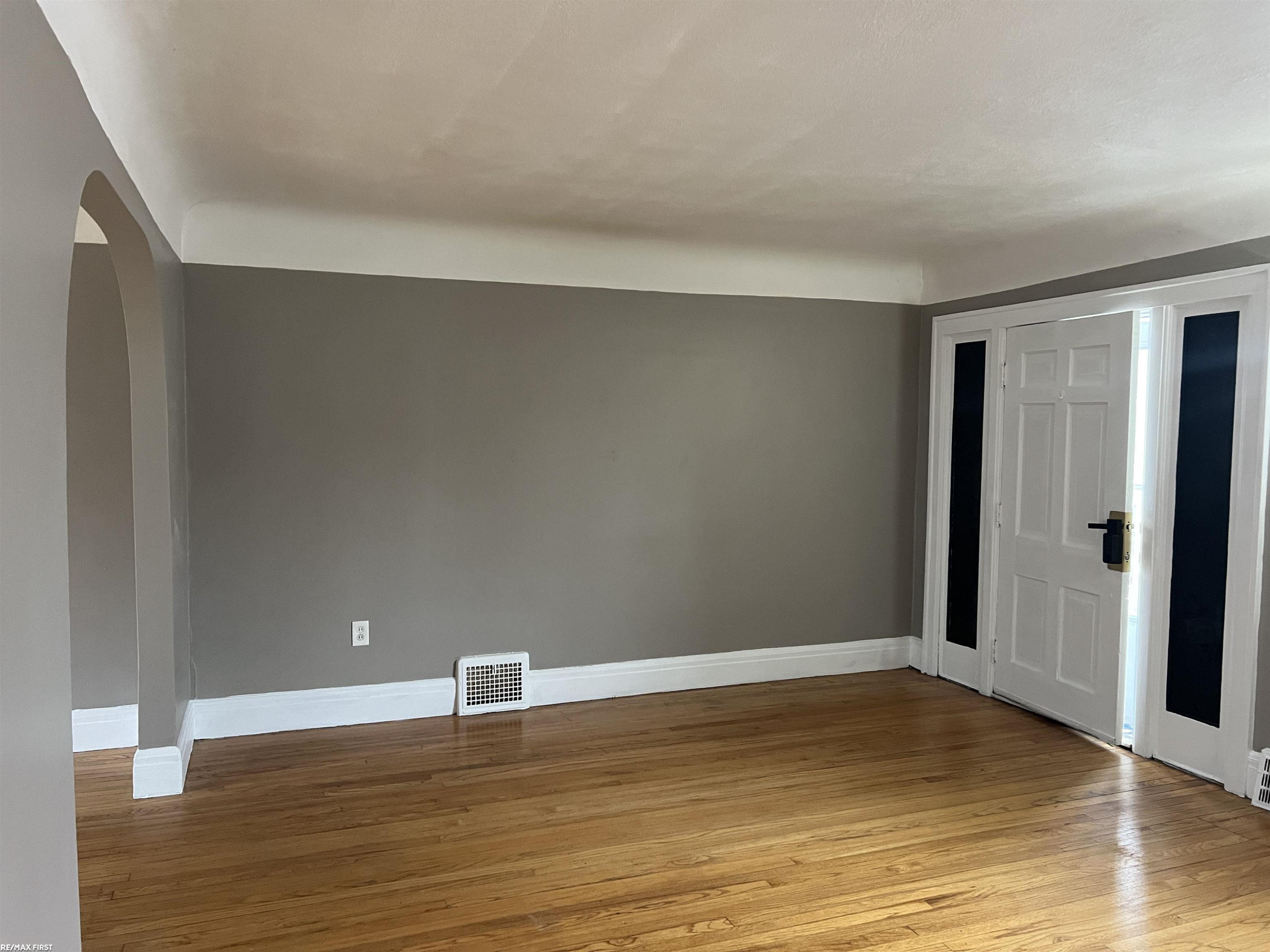 26 Hollywood Court, Mount Clemens, MI 48043 — Photo 3