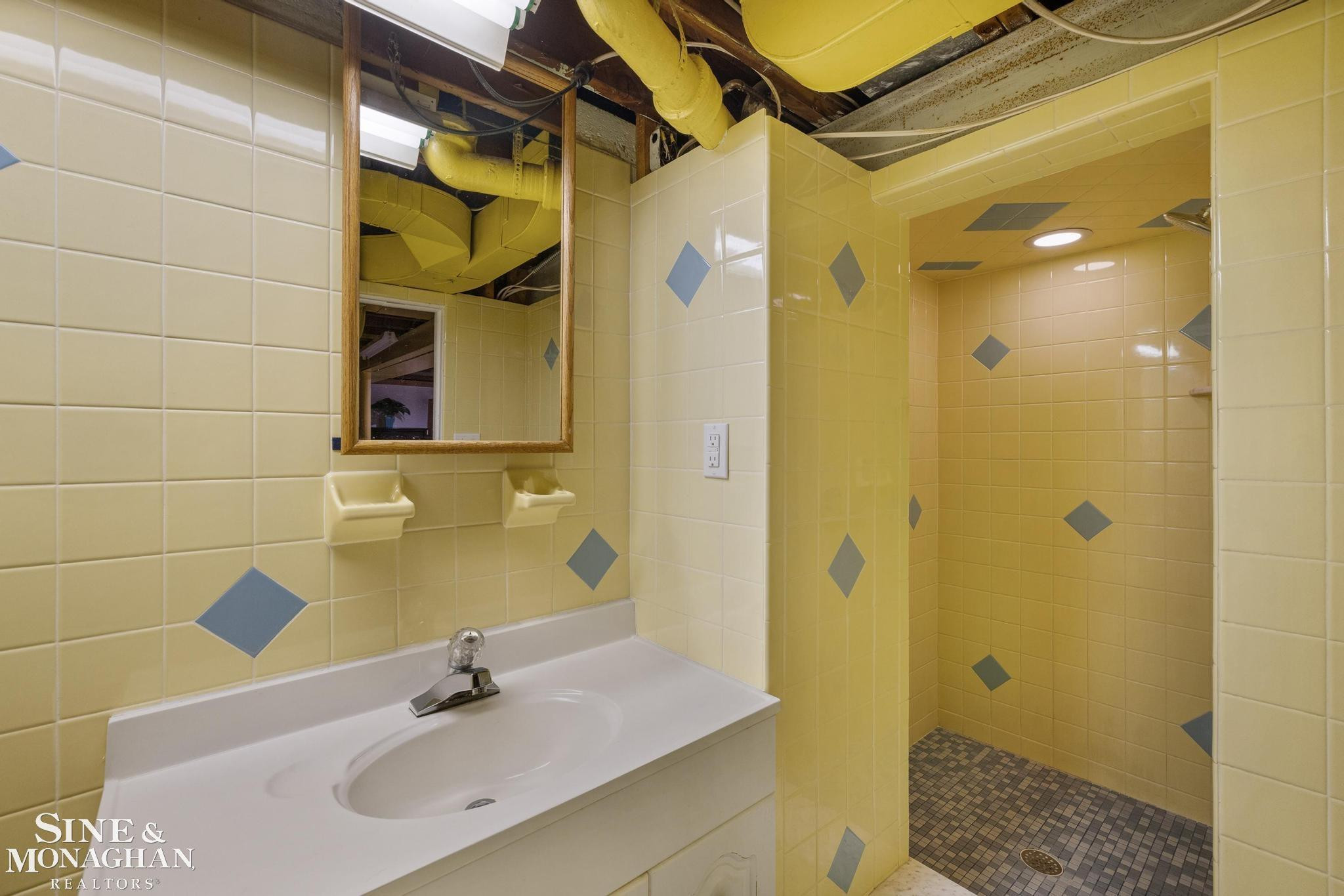 171 Merriweather Road, Grosse Pointe Farms, MI 48236 — Photo 36