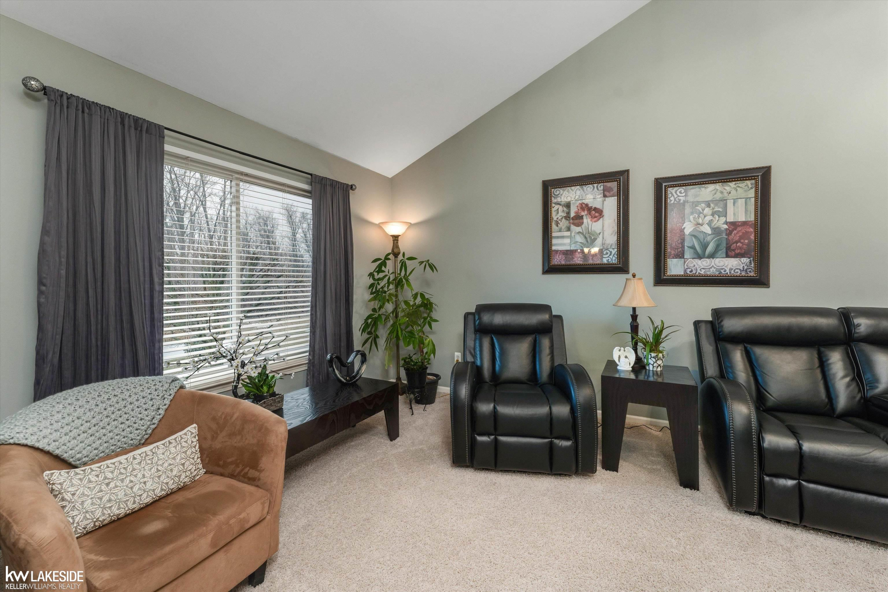 8160 Huntington Ridge Court, Washington, MI — Photo 4