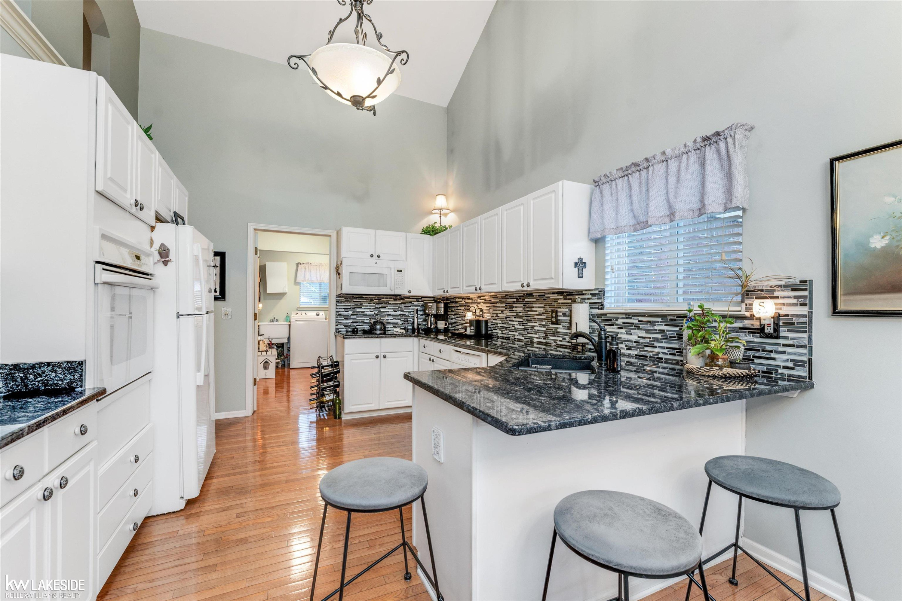 8160 Huntington Ridge Court, Washington, MI — Photo 10