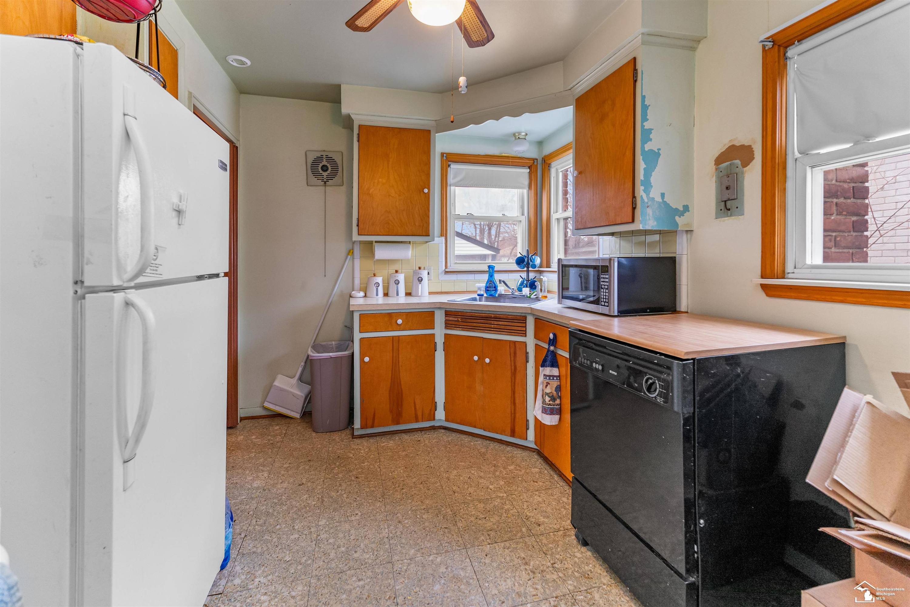 15110 Drake Street, Southgate, MI 48195 — Photo 5