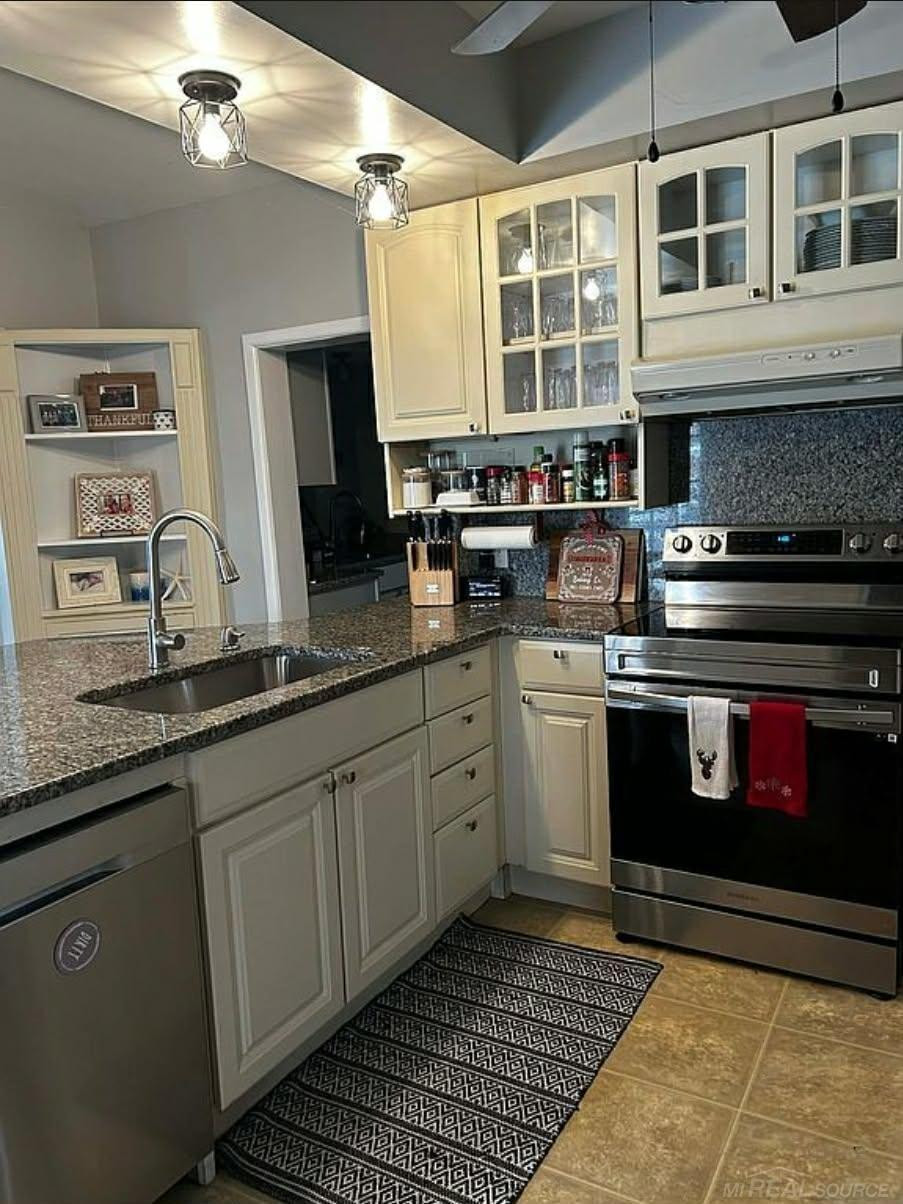7127 Lake Street, Lexington, MI 48450 — Photo 10