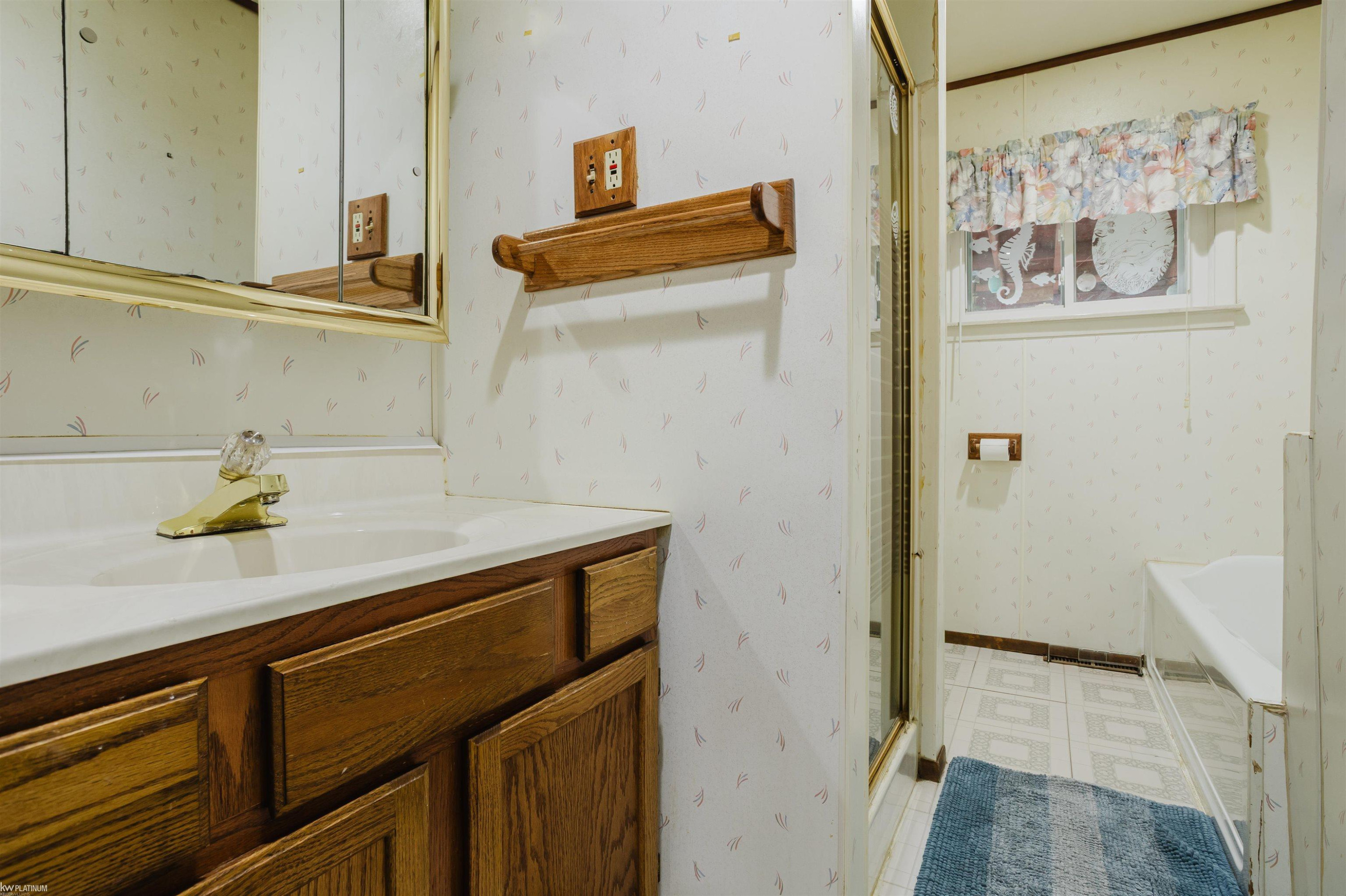 4033 Helen Avenue, MI 48059 — Photo 9