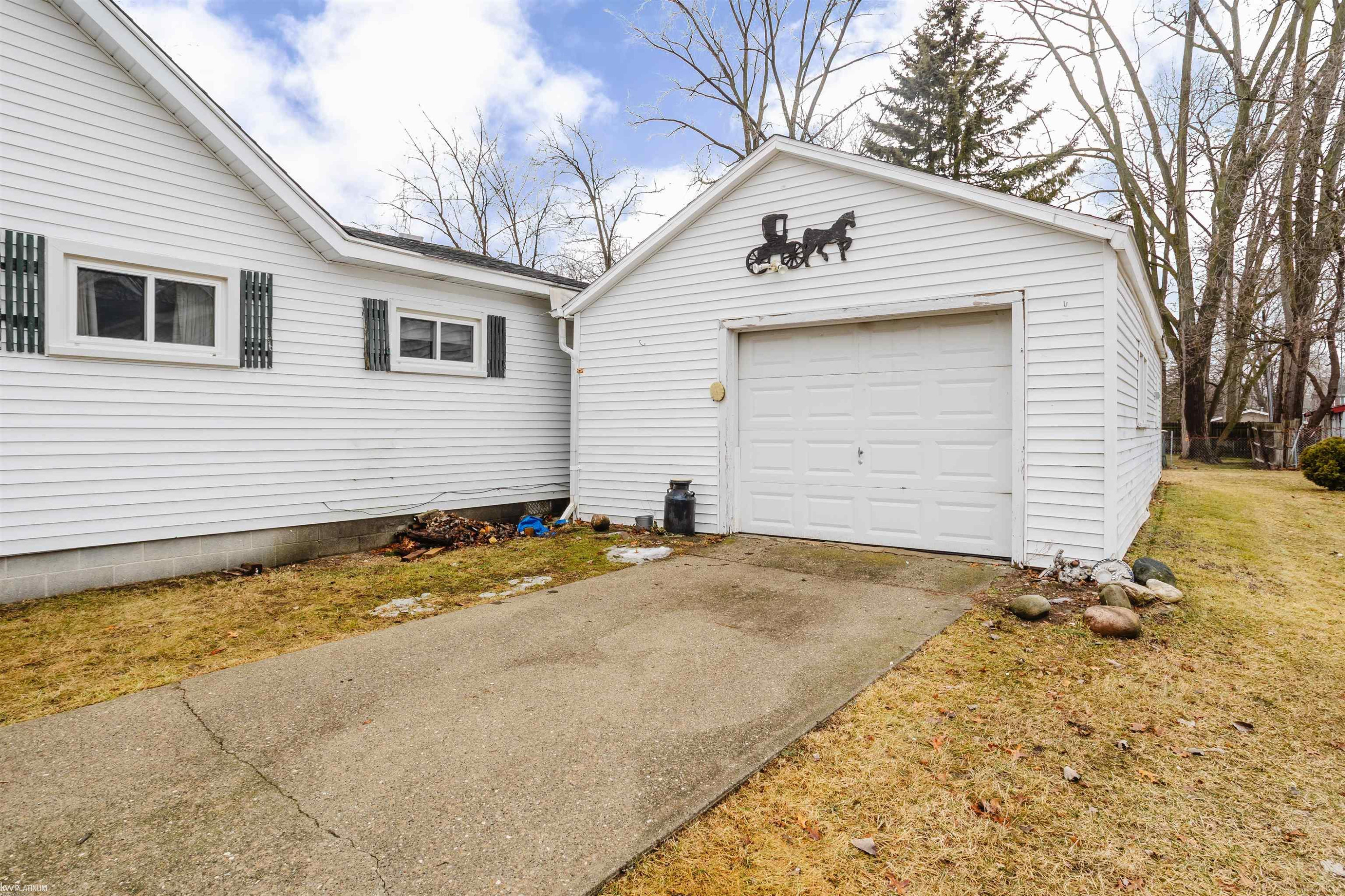 4033 Helen Avenue, MI 48059 — Photo 16